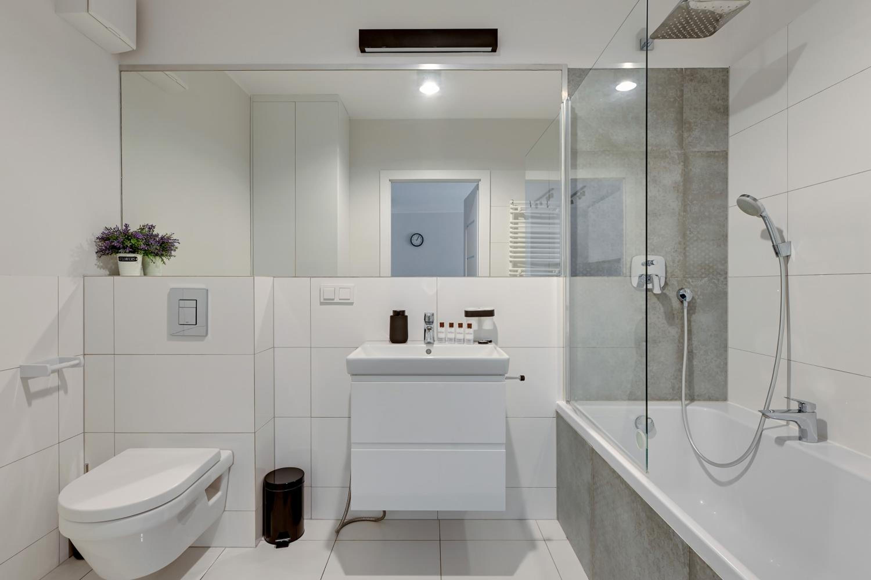 Apartments Chmielna Park by Noclegi Renters