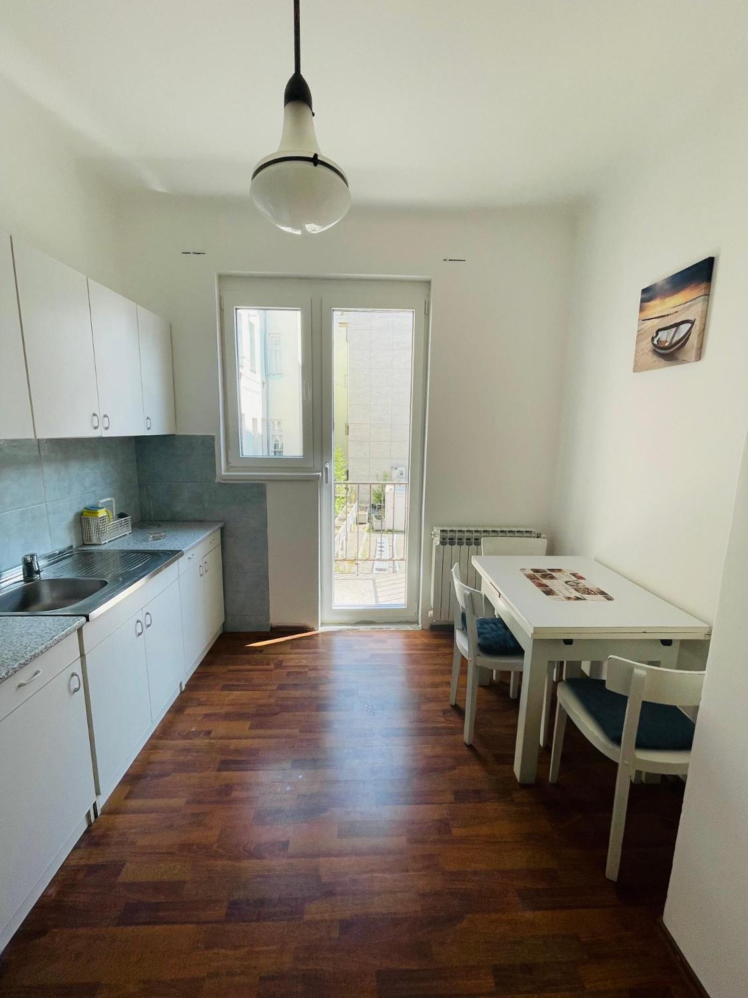 Retro Style Apartment