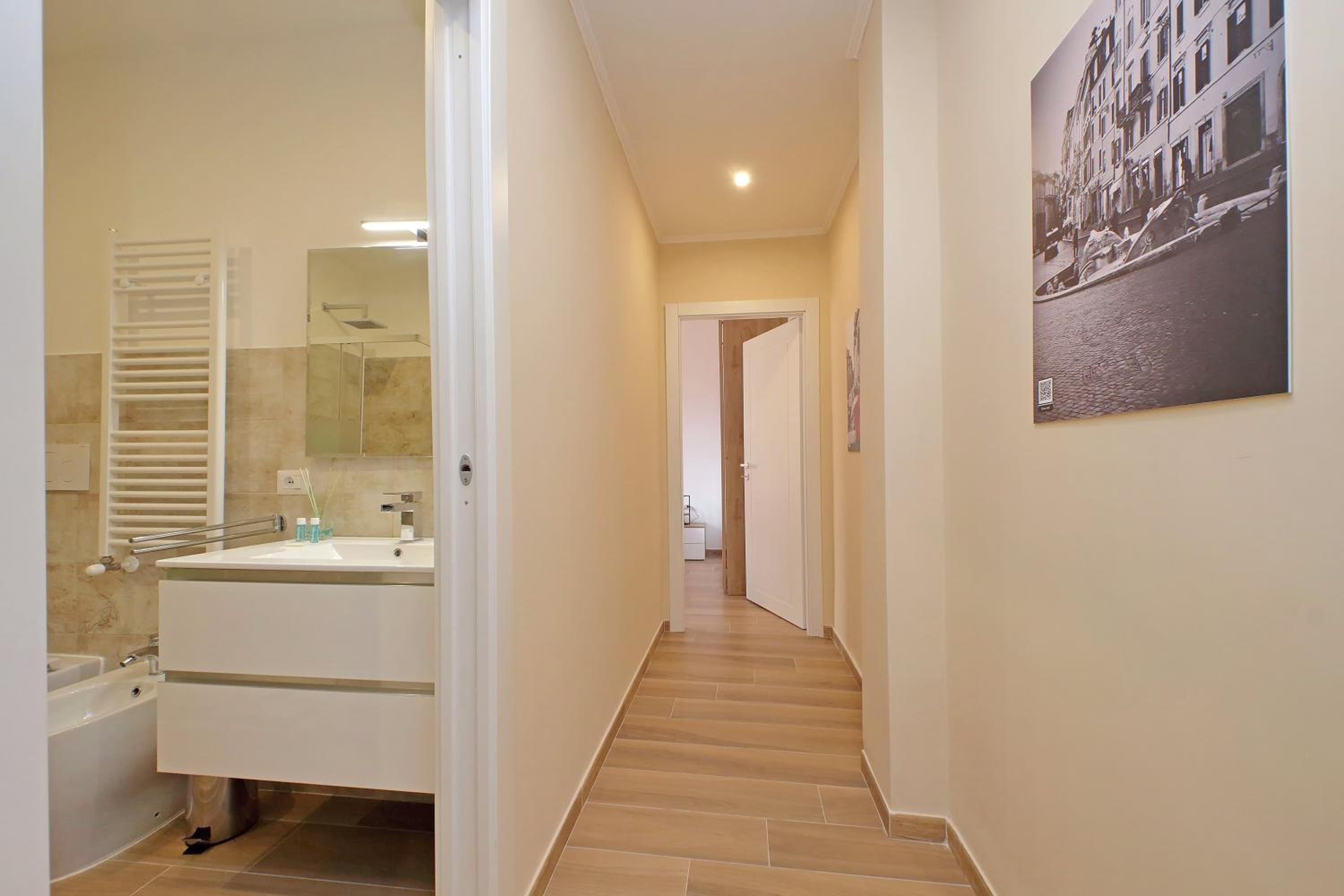 Prestigious Re di Roma Apartment