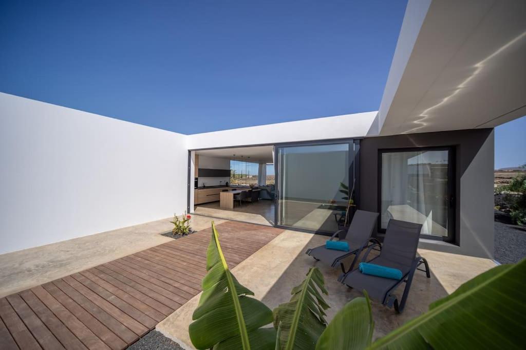 Lajares Ten Vulcans villa