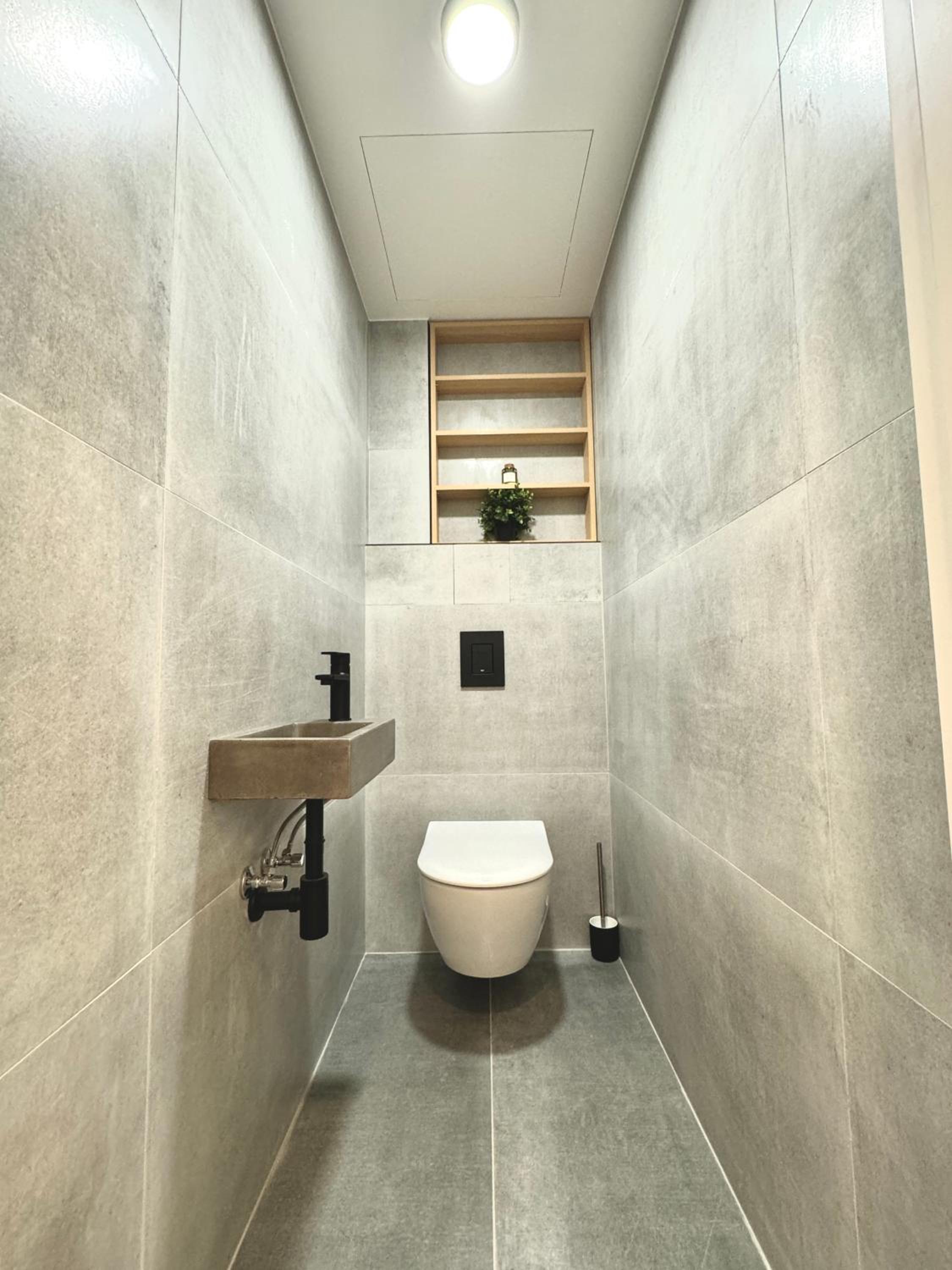 Rentero Modern High Ceiling Loft with Terrace Apartment, Prague