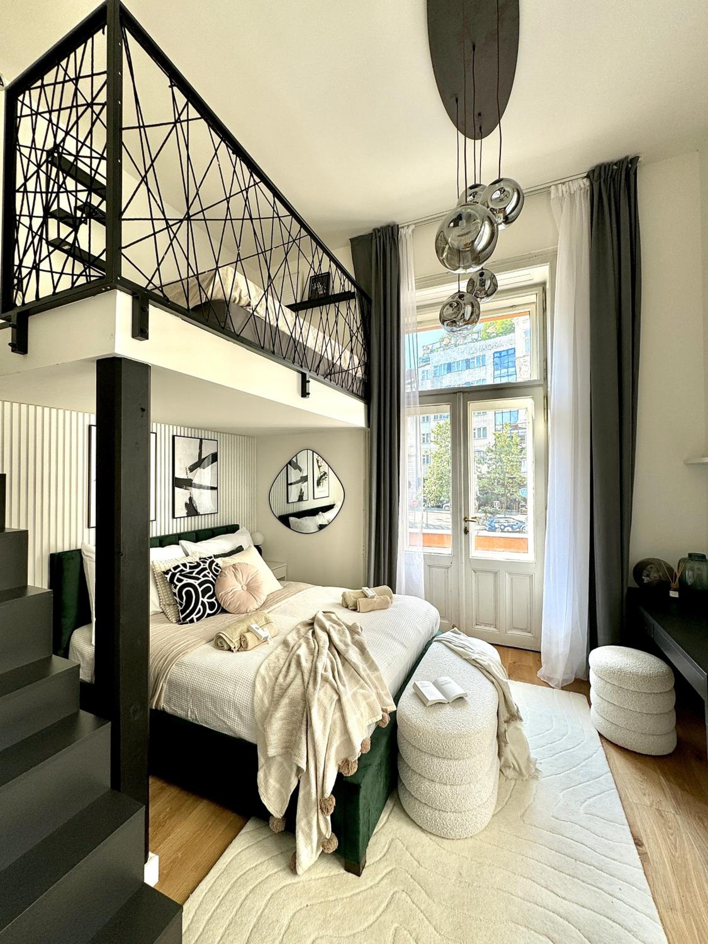 Rentero Modern High Ceiling Loft with Terrace Apartment, Prague
