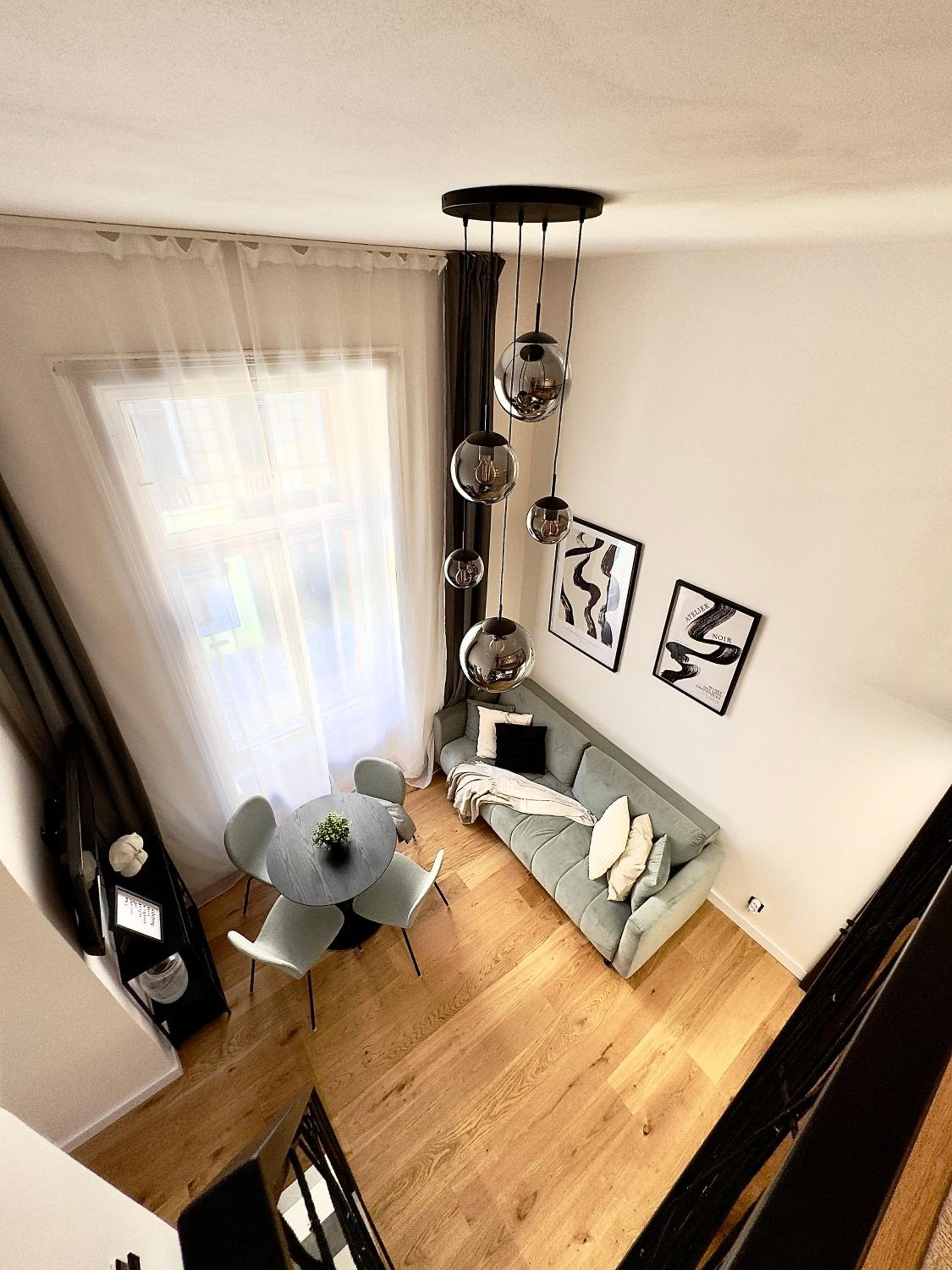 Rentero Modern High Ceiling Loft with Terrace Apartment, Prague