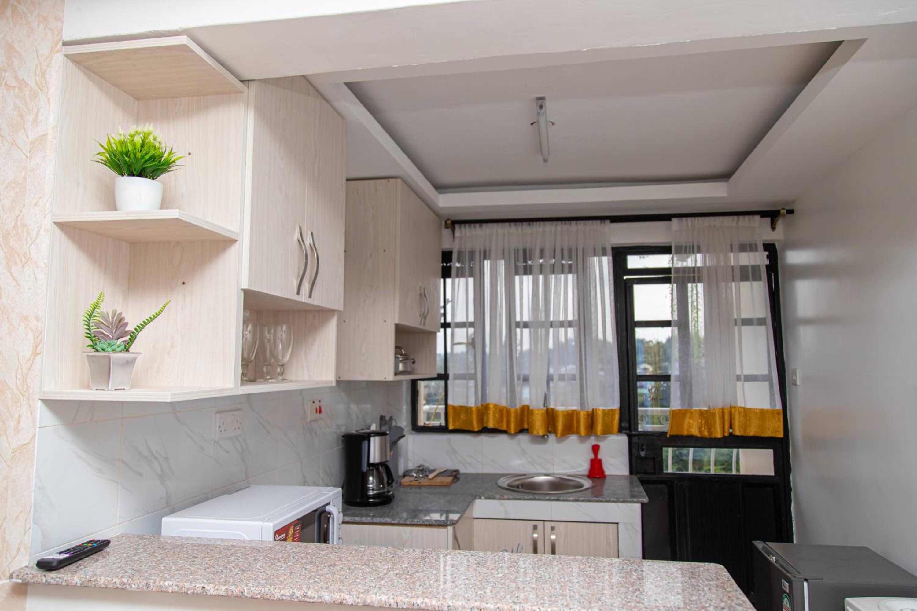 CynRose Suites