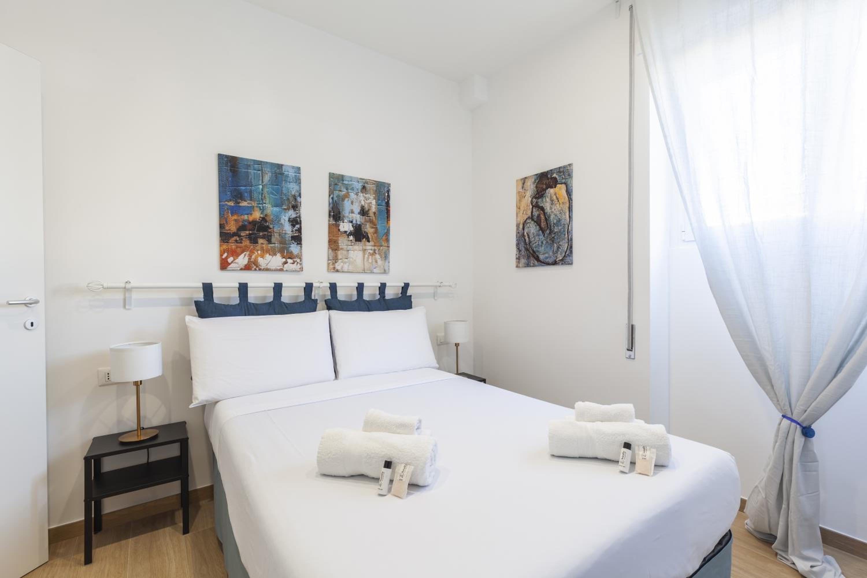 Hostly-Libia Light Lodge-10min Metro to Colosseum