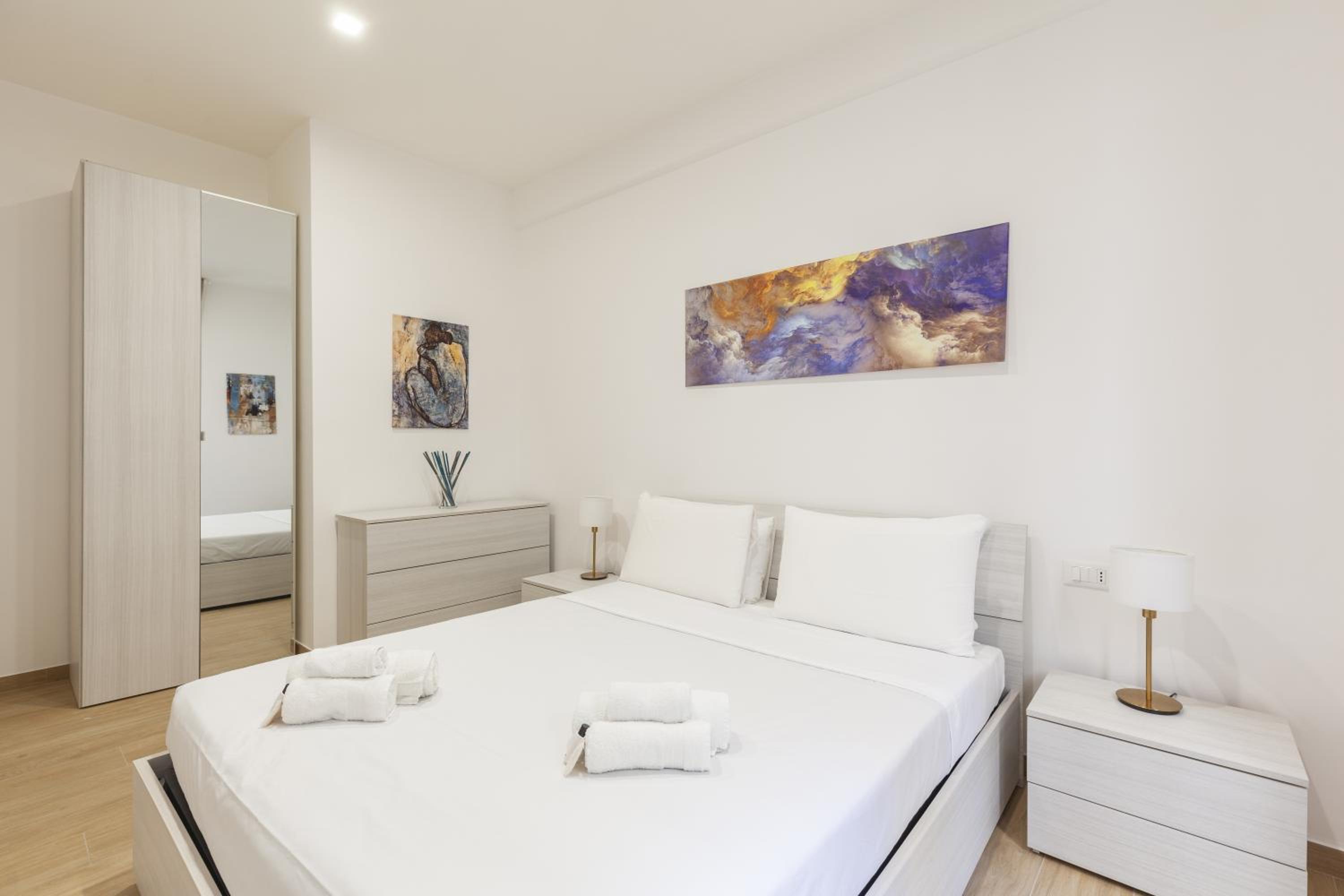 Hostly-Libia Light Lodge-10min Metro to Colosseum