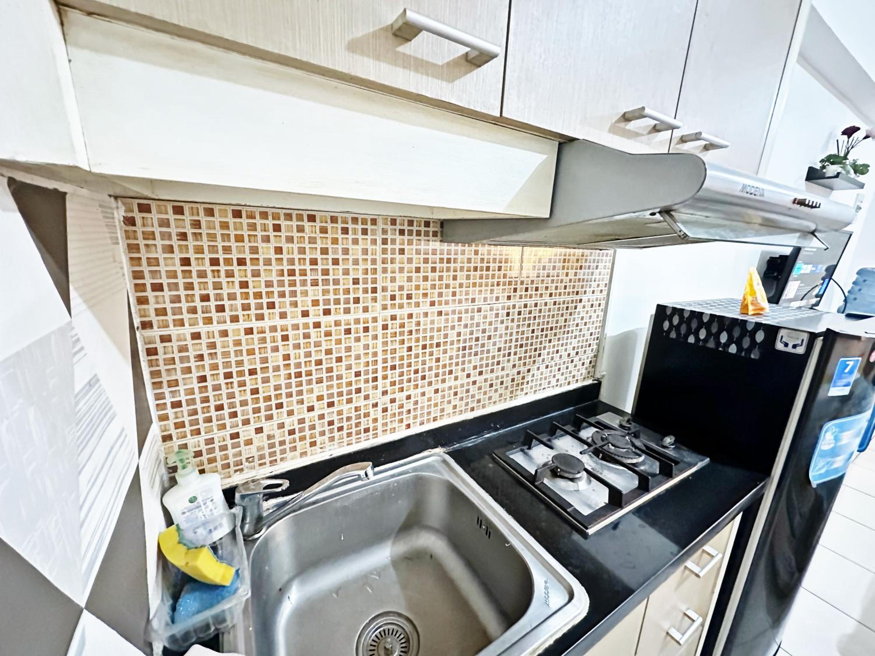 Cozy Studio Work From Home at Apt Greenbay Pluit Baywalk Tower C