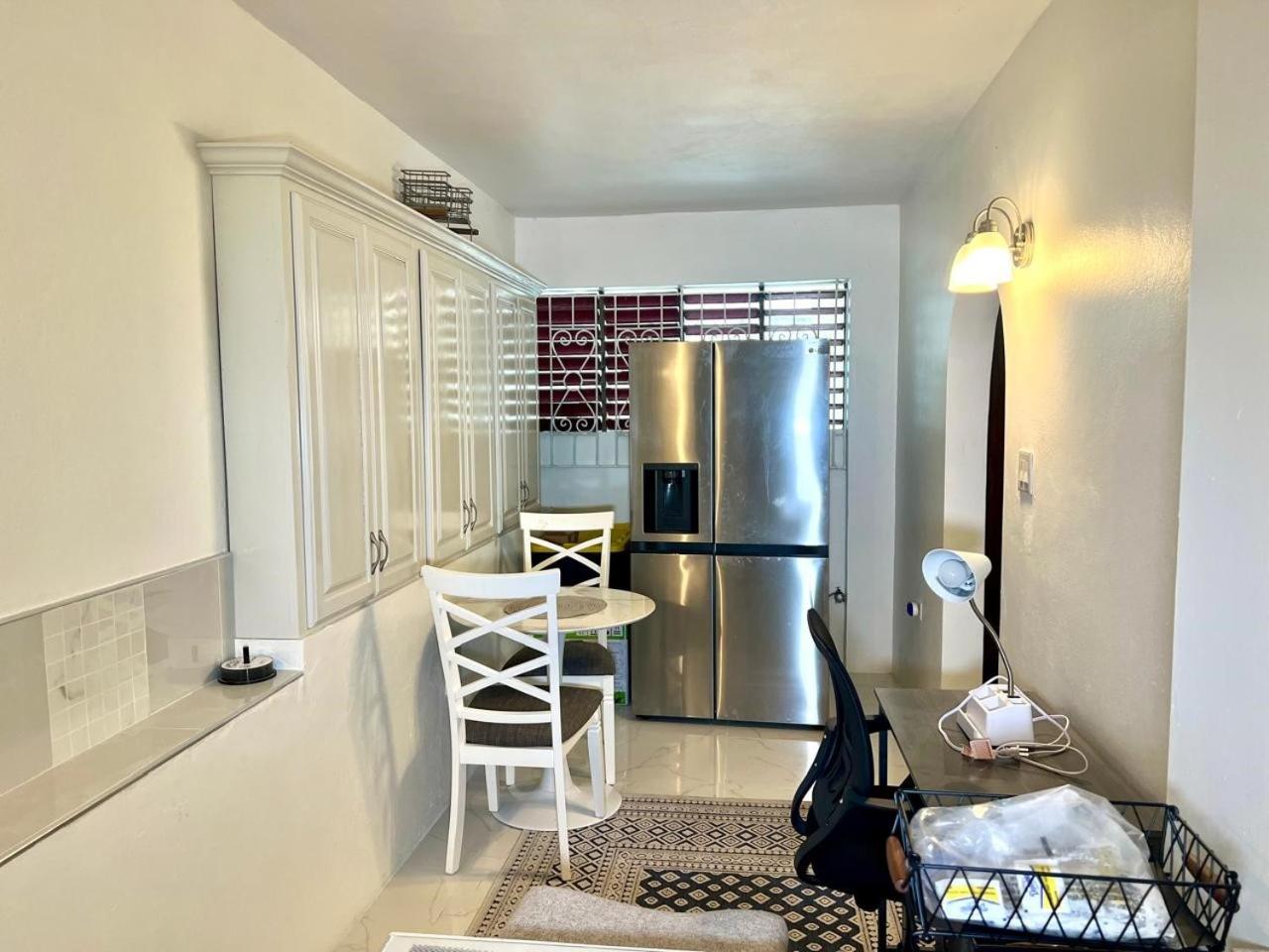 Serene Getaway-Newly renovated spacious 2 Bedrooms 2 Baths