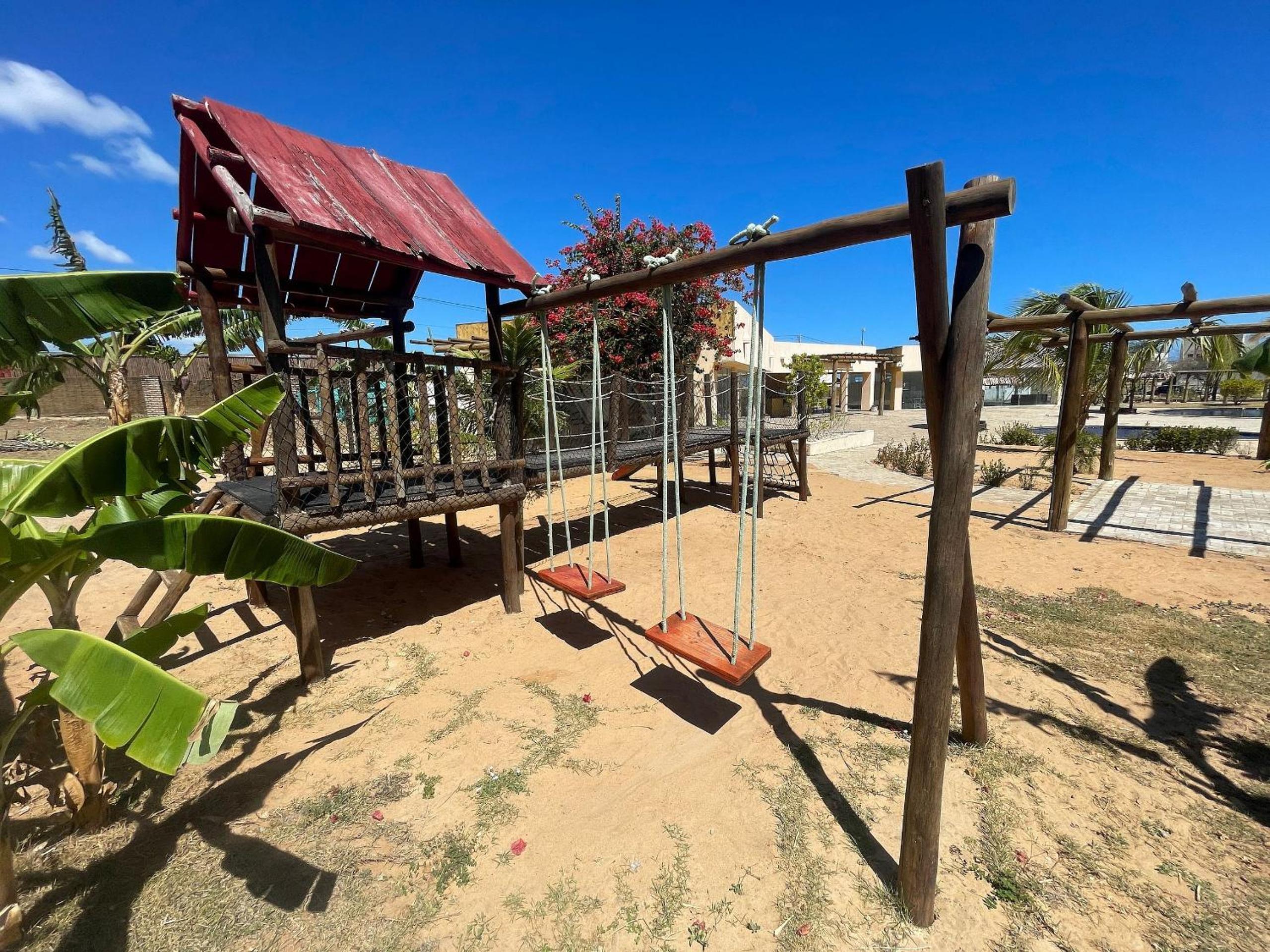 Villa Suites Gostoso - Casa e Suítes em Condomínio beira-mar