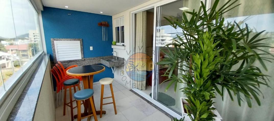Apartamento no Centro da Praia Ed Recanto do Cardeal