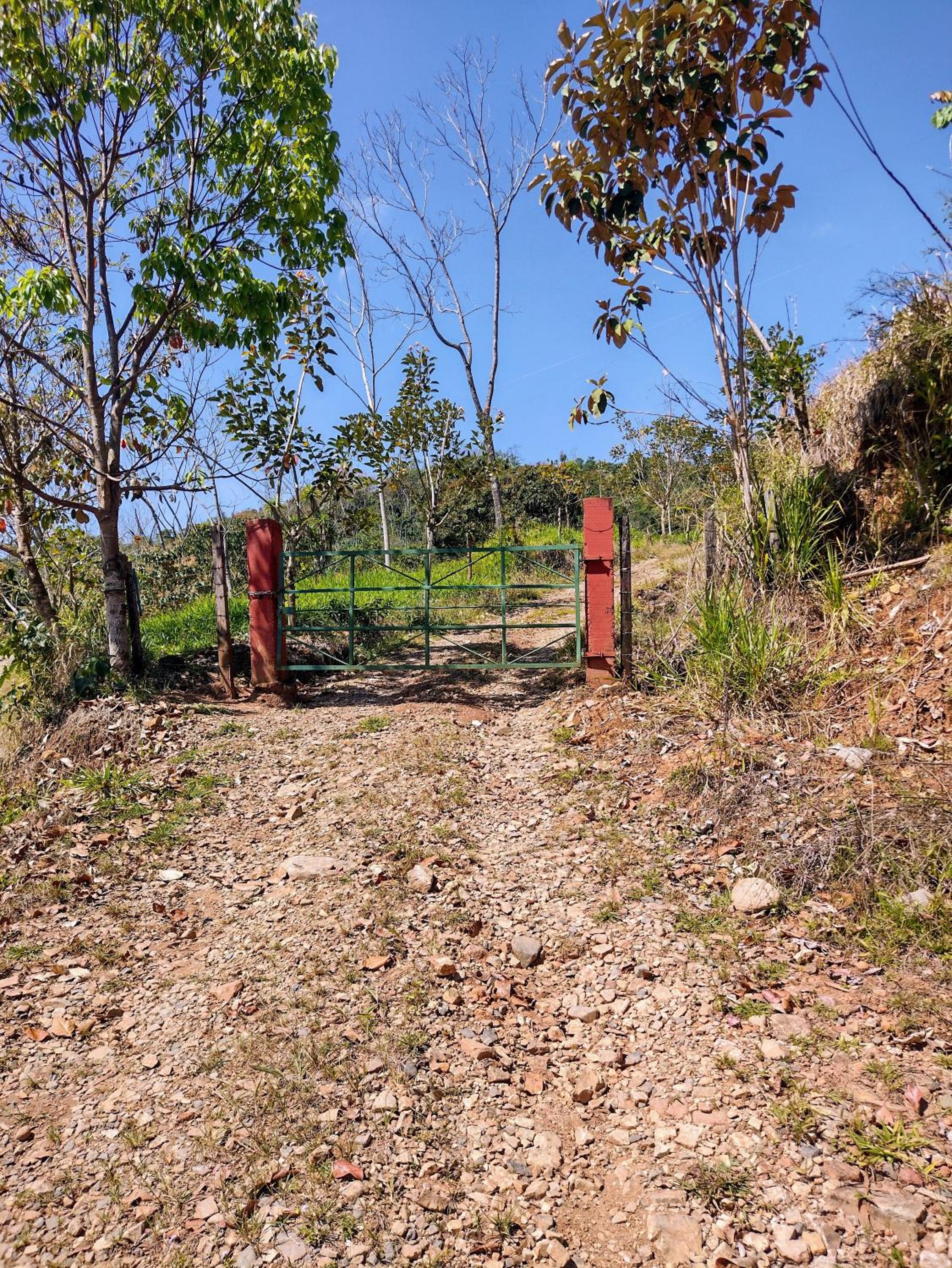 CANTO DEL RIO-Rivas- vista a la montaña- tranquilo