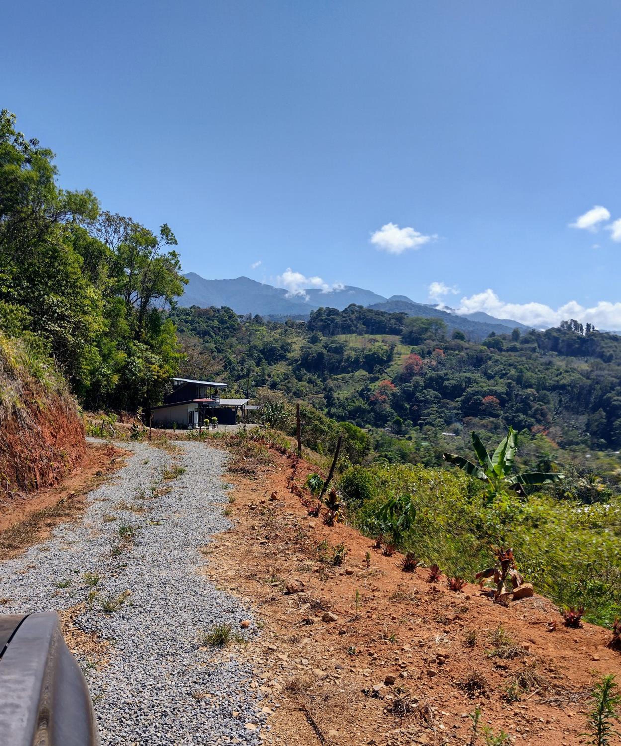 CANTO DEL RIO-Rivas- vista a la montaña- tranquilo