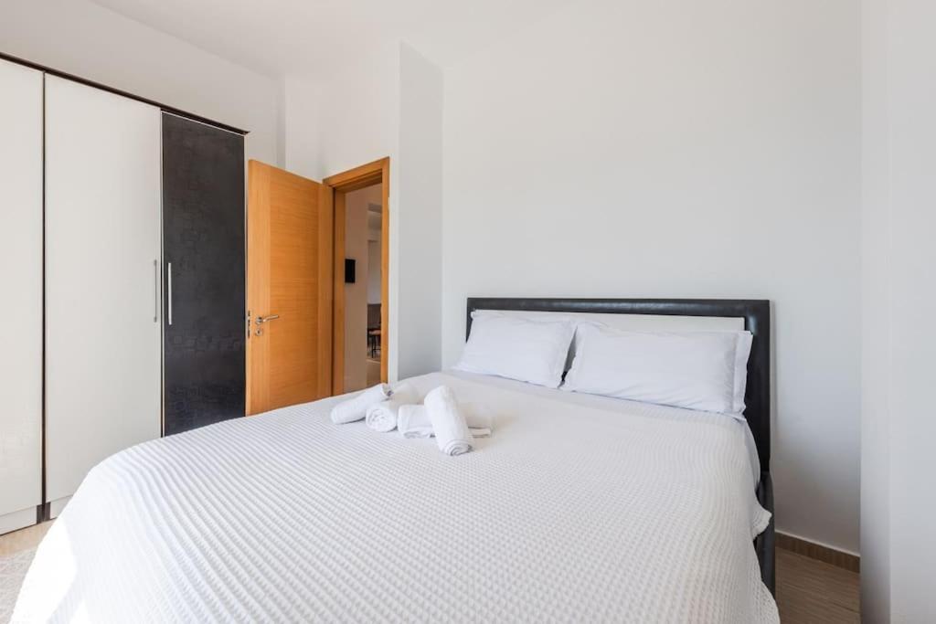 Exclusive Seafront Apartments Apartment 3 by PikHost