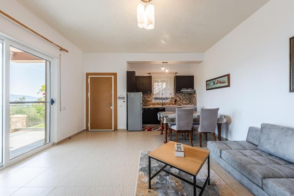 Exclusive Seafront Apartments Apartment 3 by PikHost