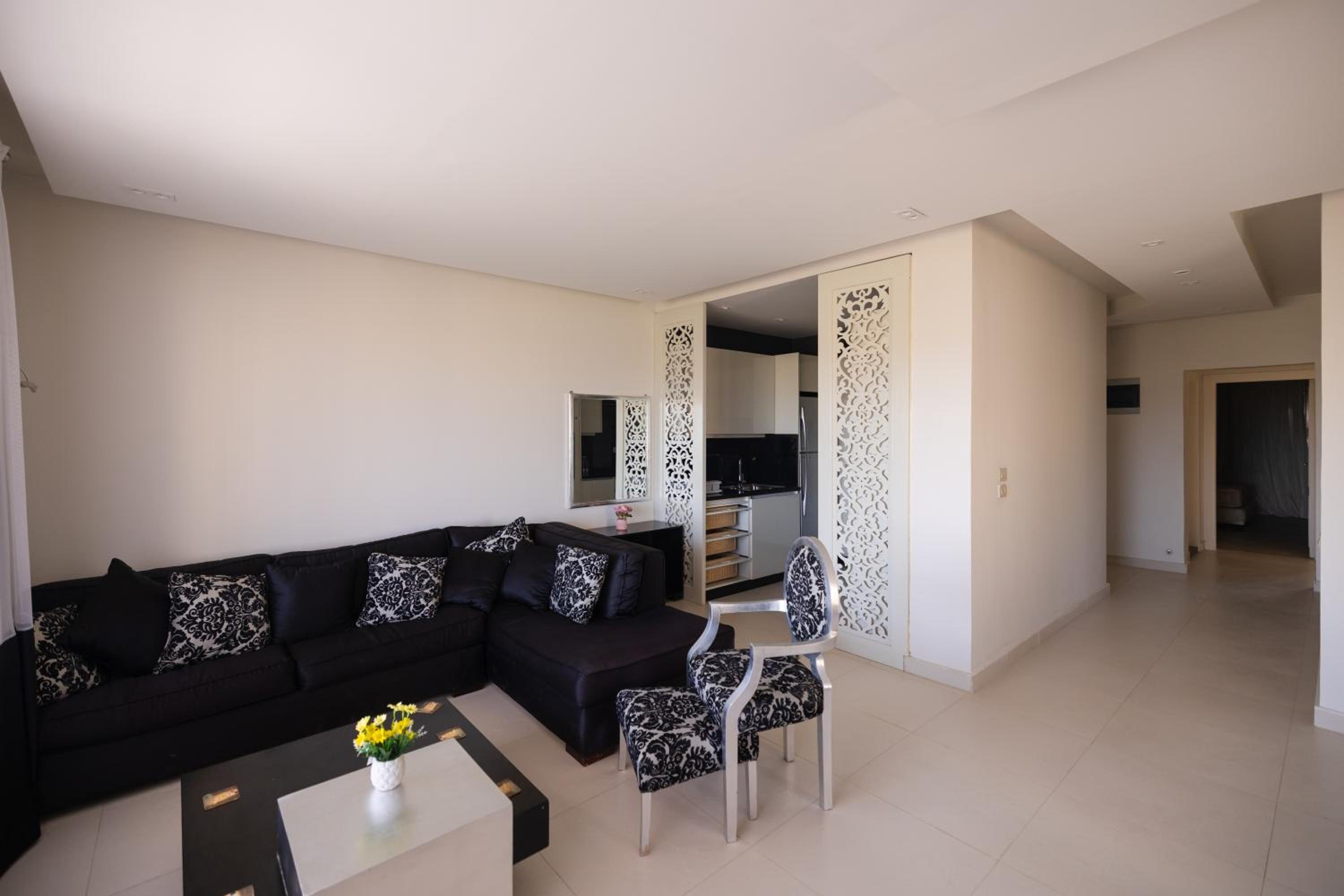 3BRs Beachside with Penthouse and stunning Seaview l EINBAY