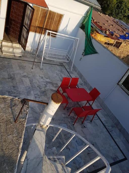 2 Bedroom cottage in the heart of Murree view 2