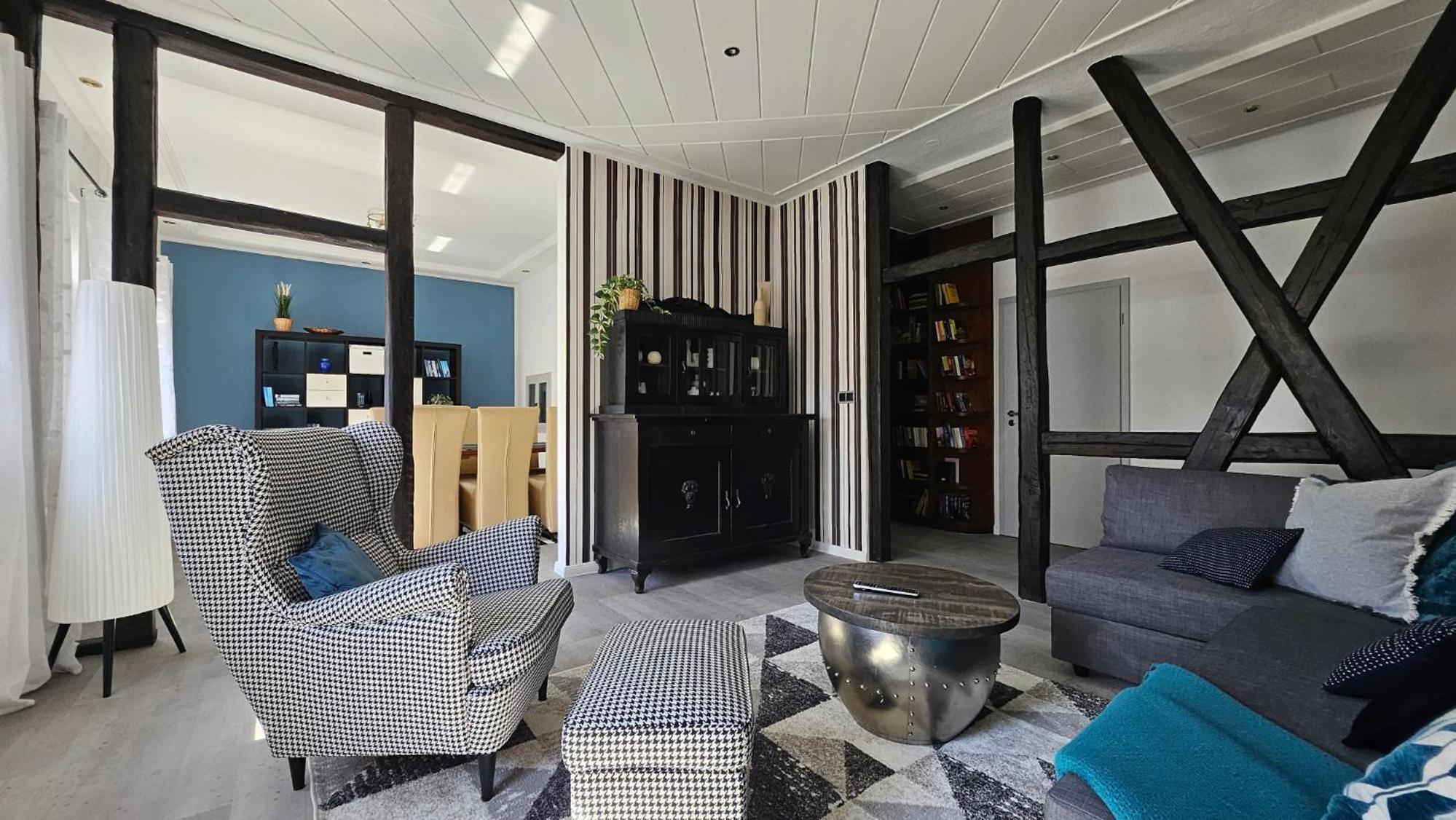 Apartments am Saalebogen mit Gartenterrasse, Grillkamin und freie Parkplätze