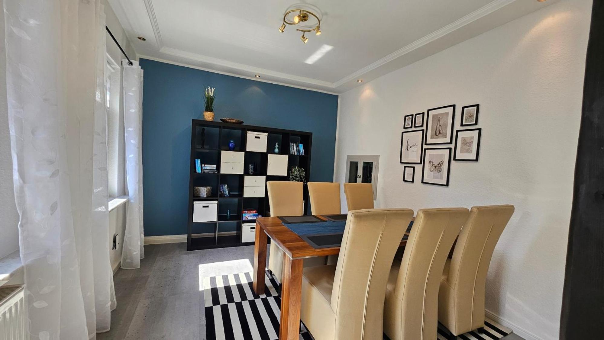 Apartments am Saalebogen mit Gartenterrasse, Grillkamin und freie Parkplätze