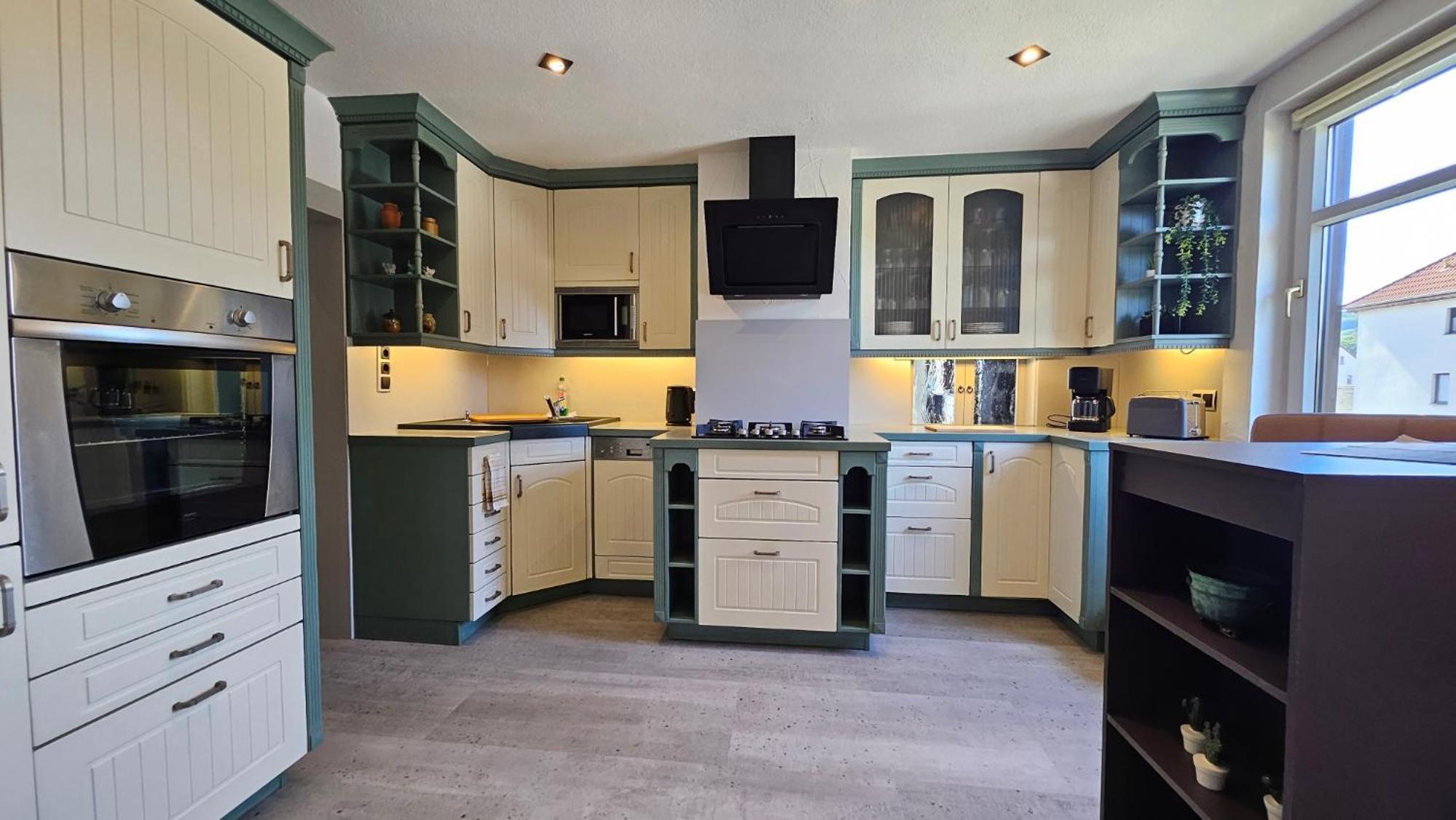 Apartments am Saalebogen mit Gartenterrasse, Grillkamin und freie Parkplätze
