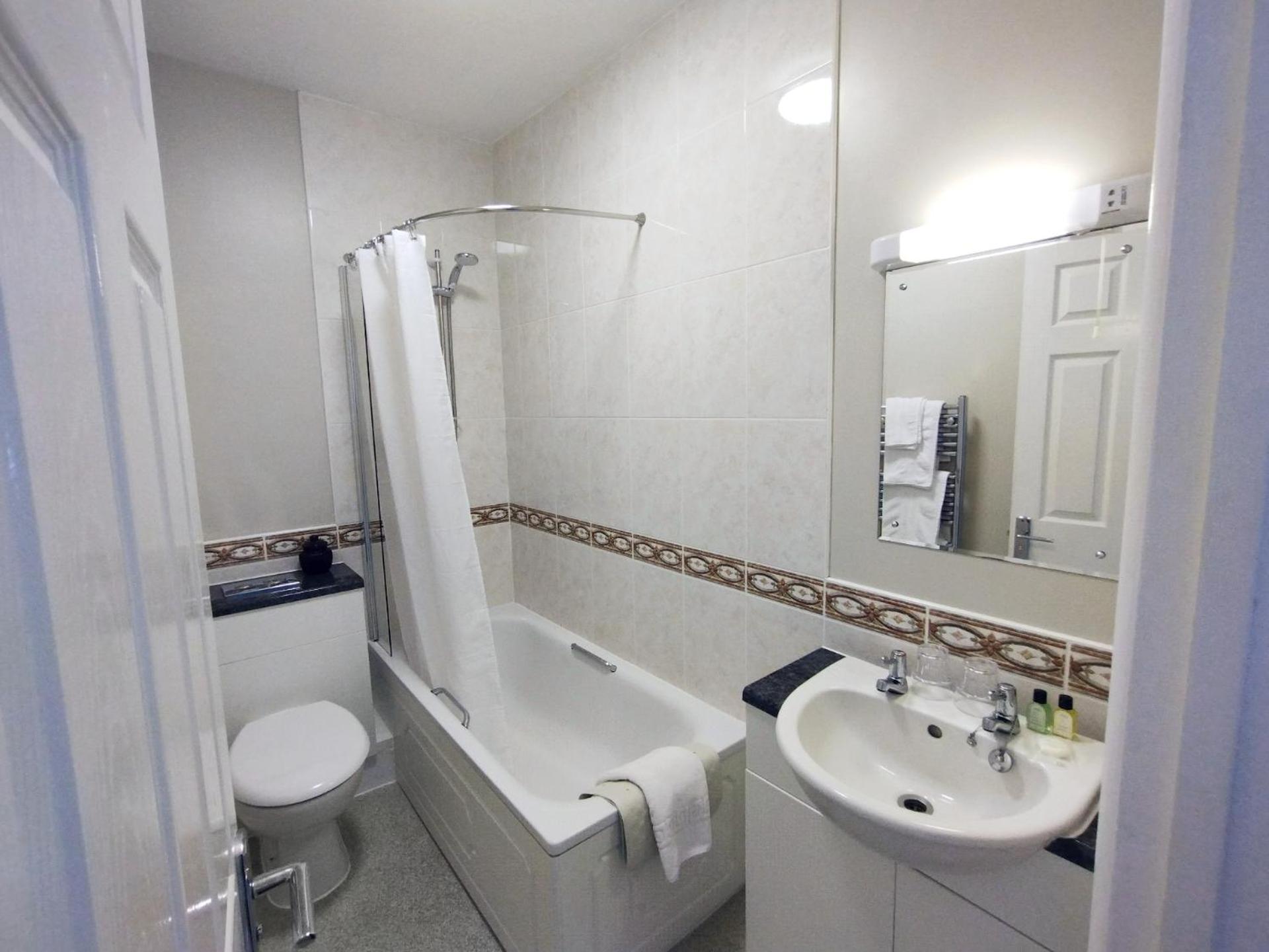 Lynton Vacations - Chough's Nest Hotel - Property Image 1