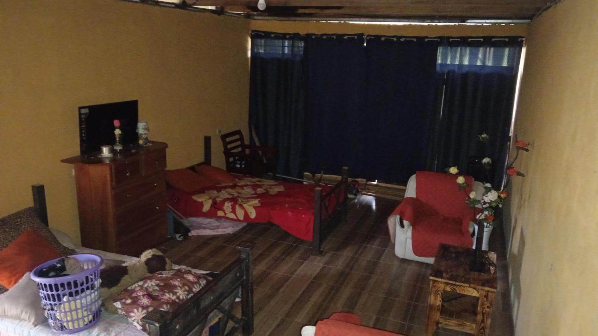 Hostal Seminia Lodge