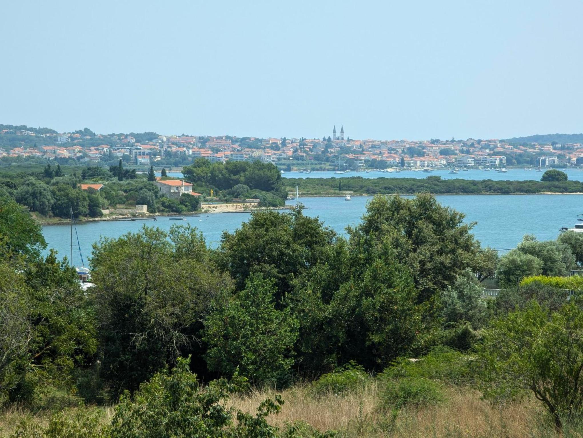 Marina Vista Sea View Apartments & Rooms view 2