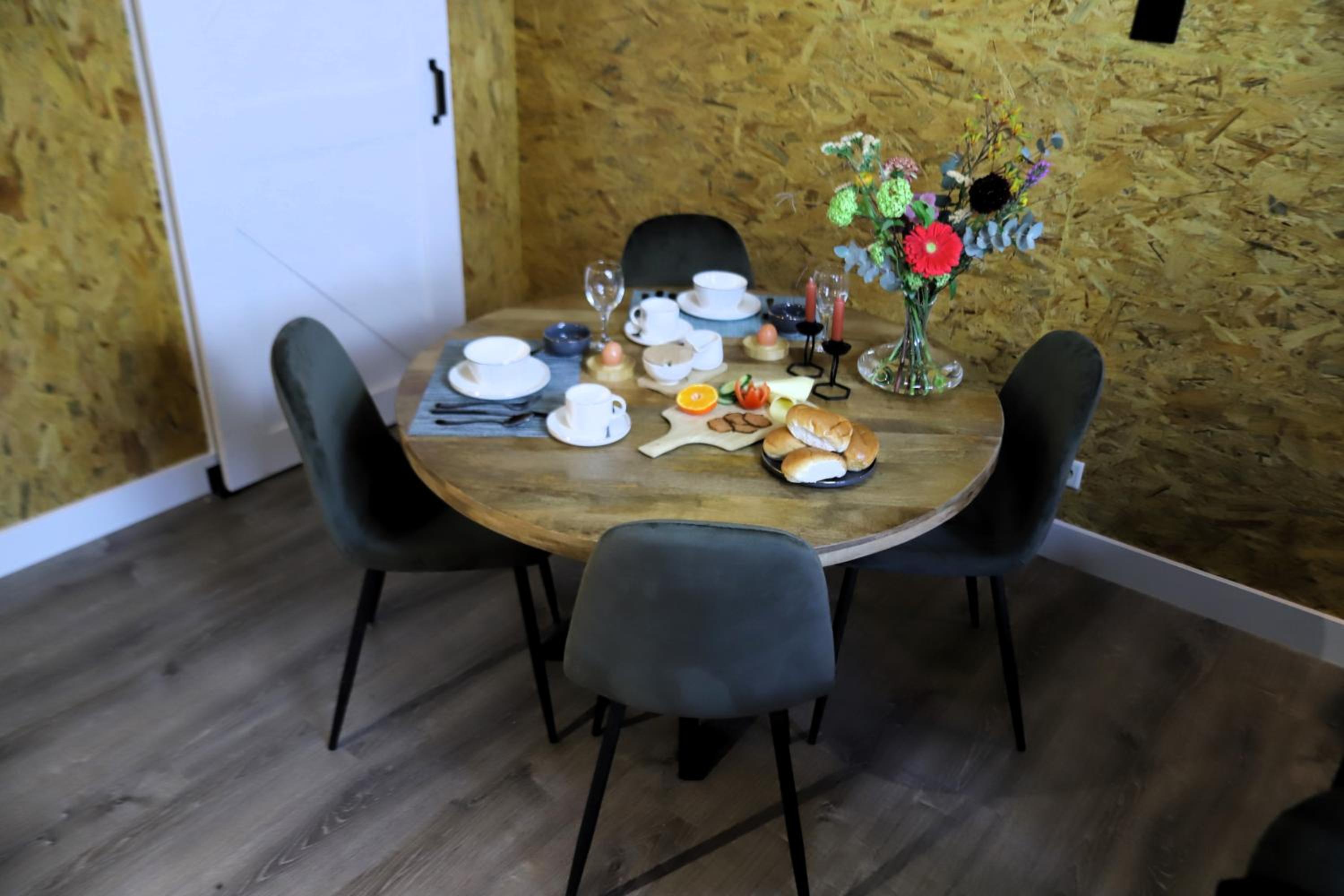 Mimosa bed & breakfast in IJsselmuiden