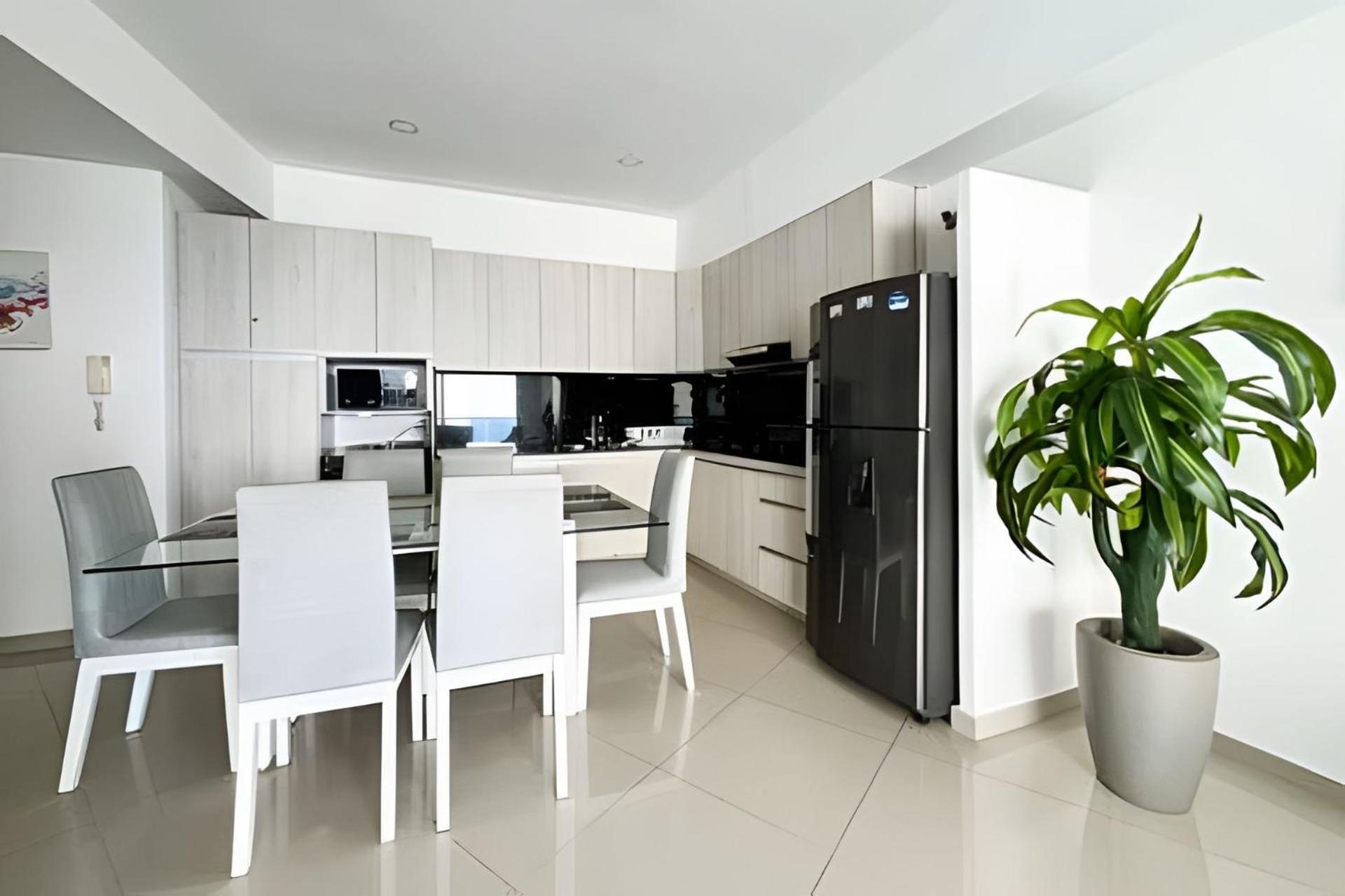 2 Bedroom Apartment Laguito. Seaview