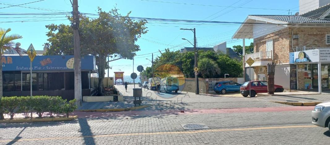 Apartamento Alto Padrão com 5 Quartos Próximo a praia e ao shopping Russi Russi