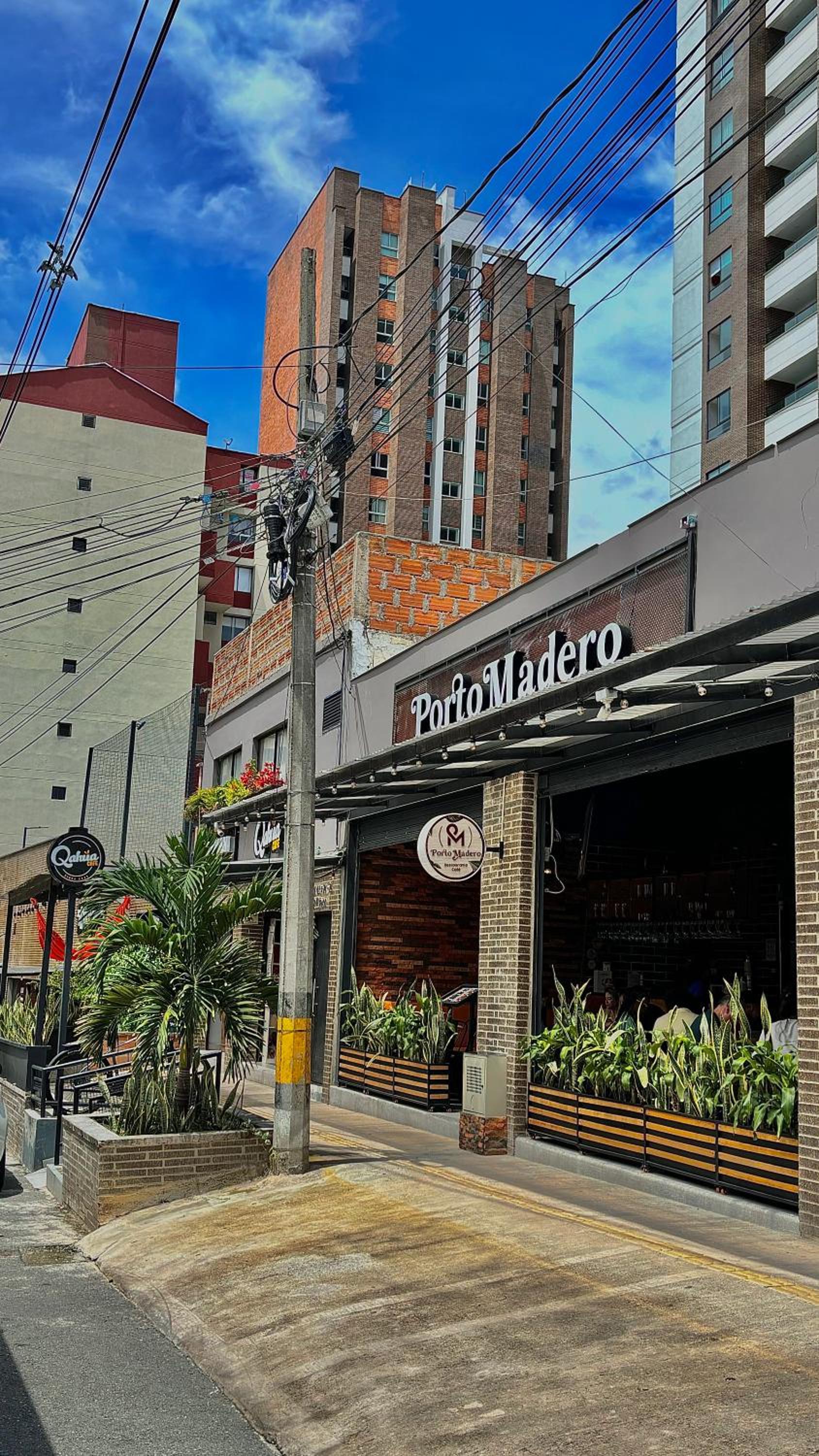 Edificio tranquilo Laureles ascensor directo 2 y 5 Villa Laura
