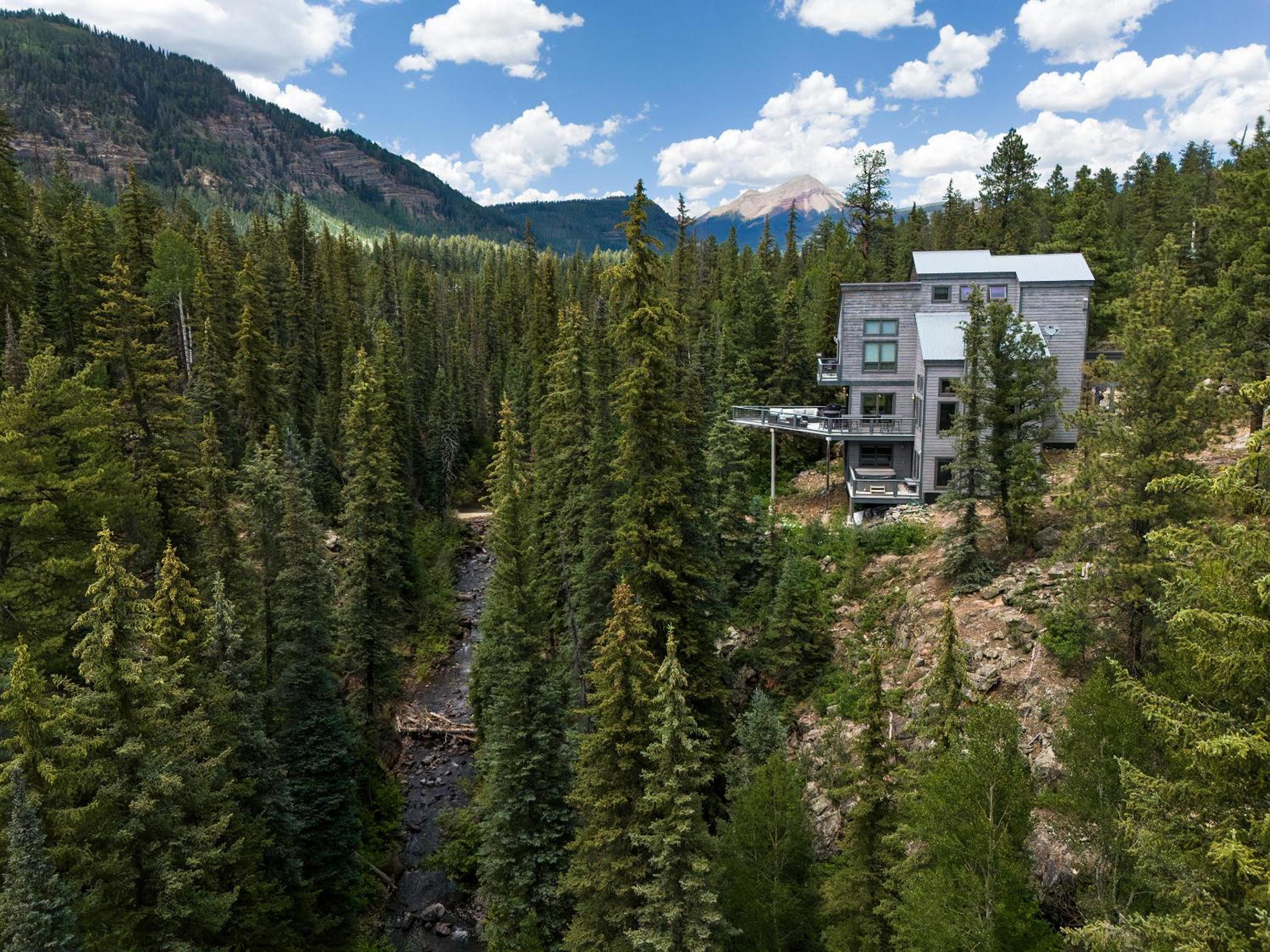 1601 Lake Purgatory Drive