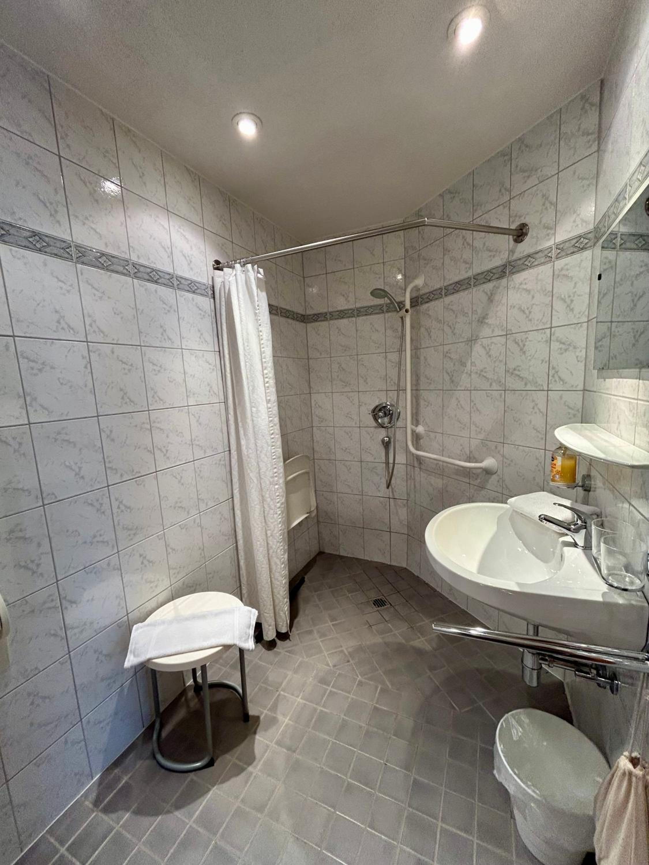 WOLF RETREAT Apartments im Lechtal davor Appartementhaus Michaela