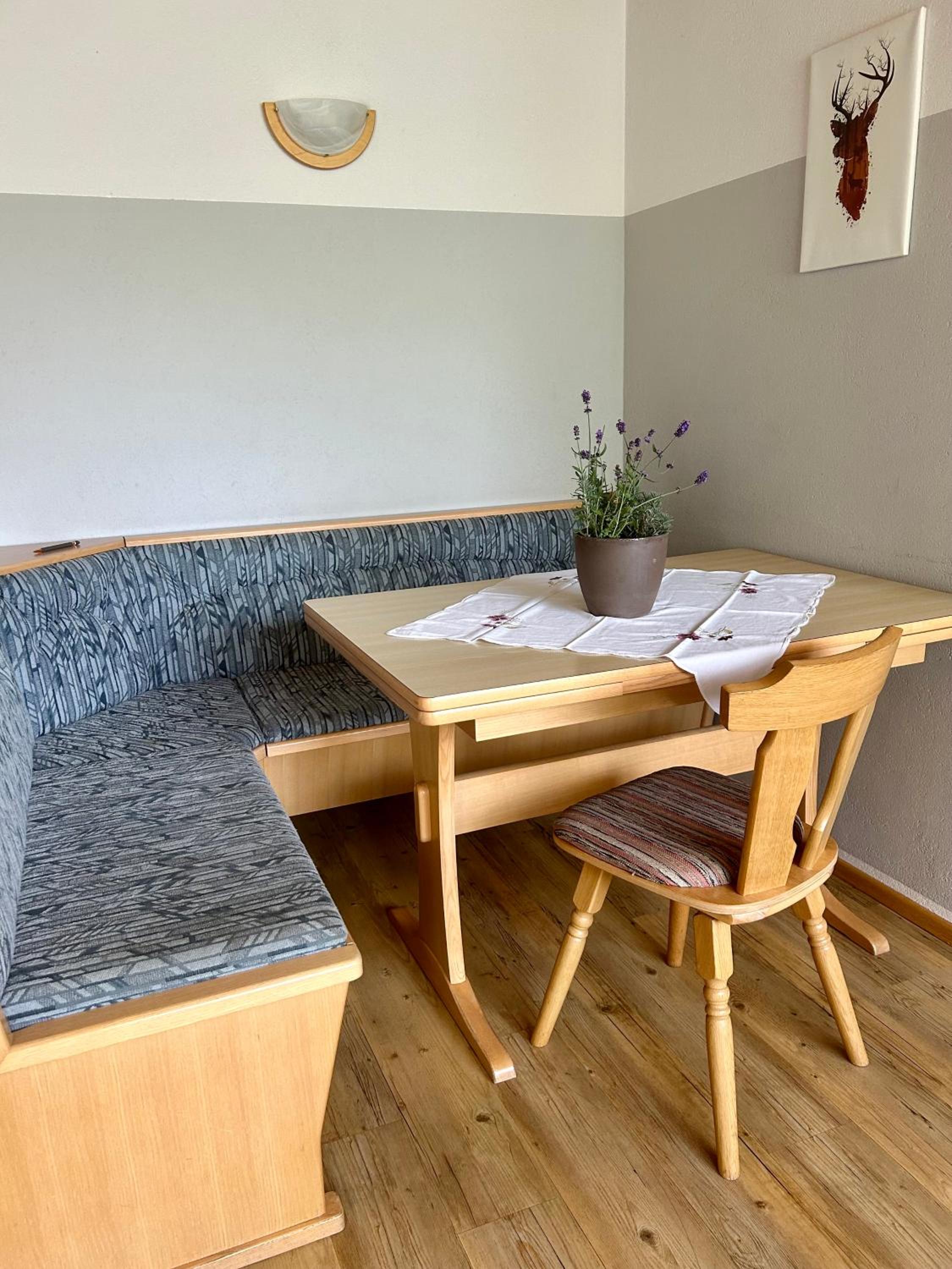 WOLF RETREAT Apartments im Lechtal davor Appartementhaus Michaela