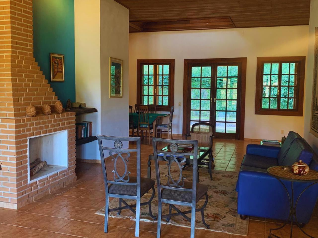 Fazenda super agradável com Natureza - A Casa Que Canta e Encanta