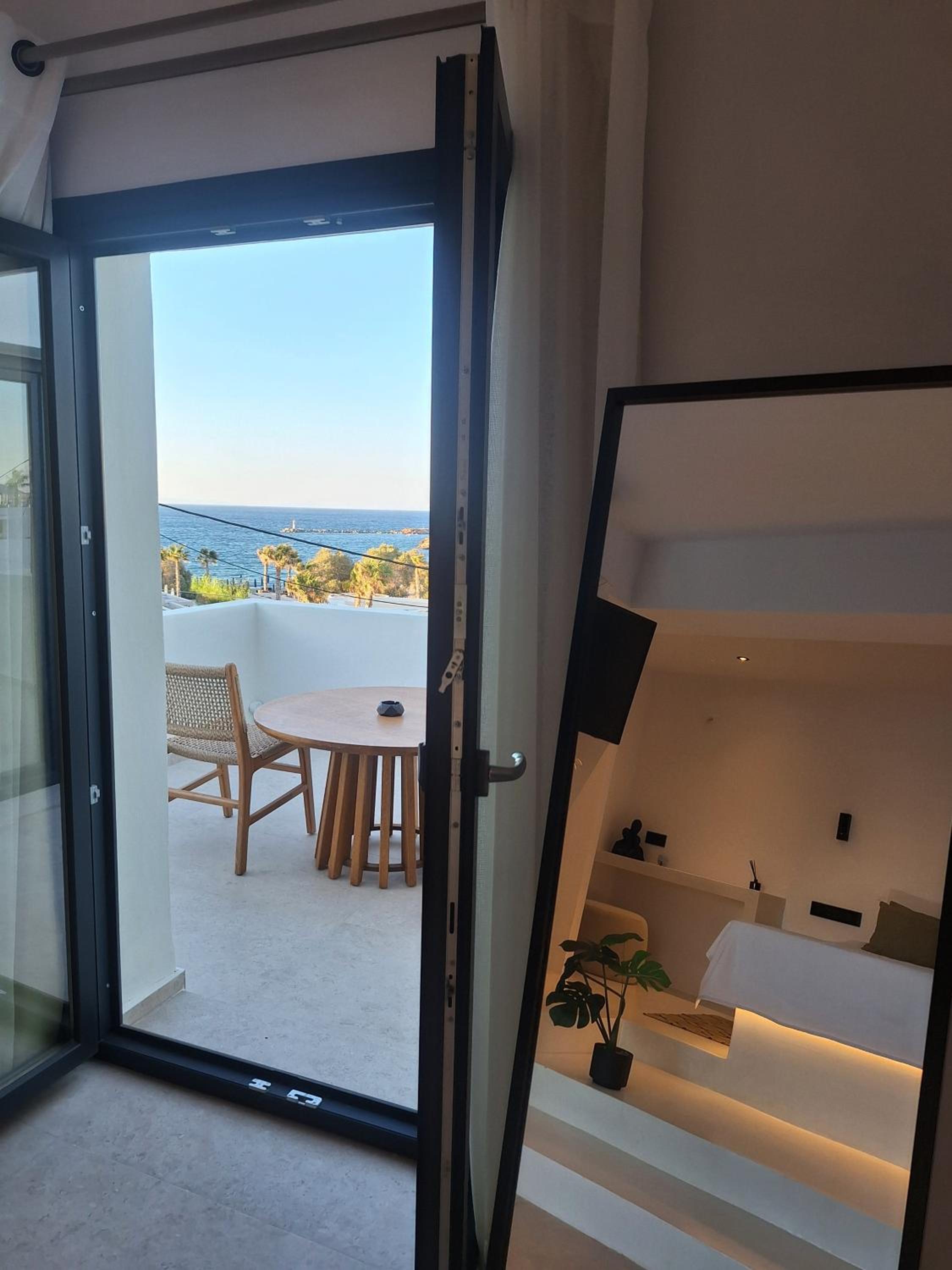 La Maltese Boutique Paros view 5
