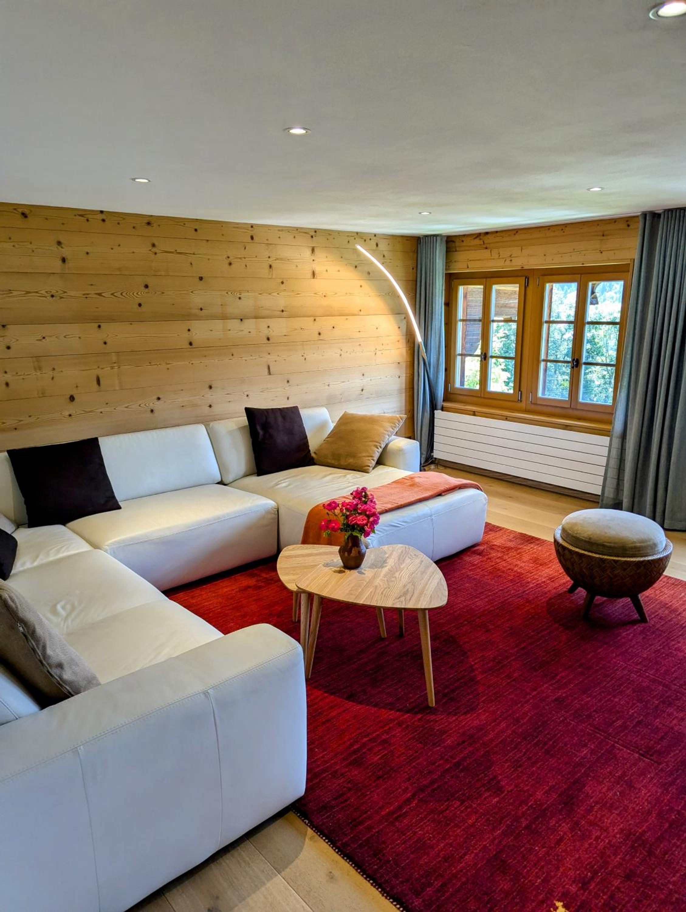 Swiss Mountain-Valley View Lodge