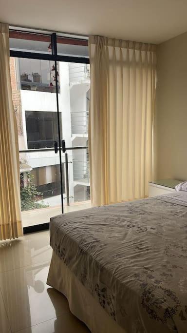 Surco Flat