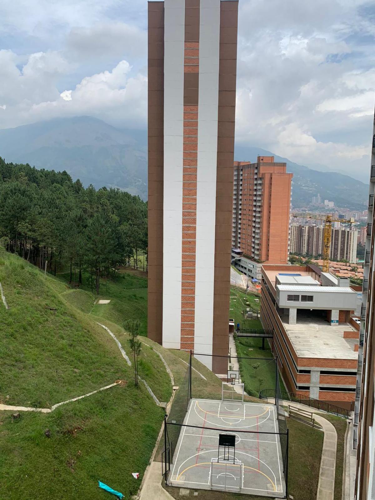 Apto Familiar con Vista Campestre