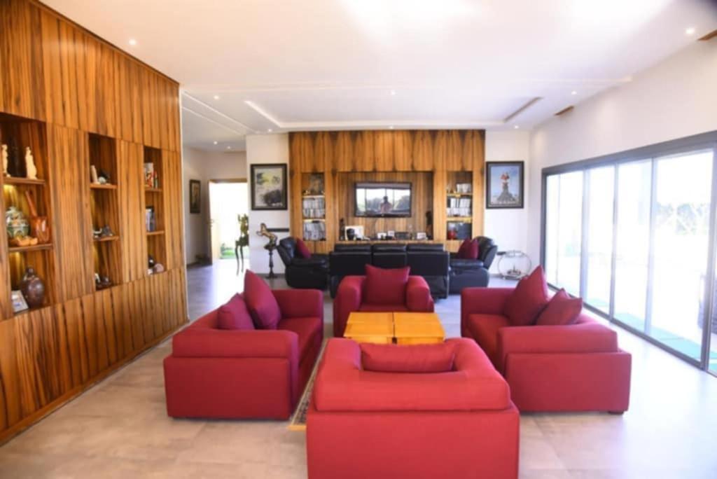 Grande maison familiale dans une ferme de deux hectares view 5