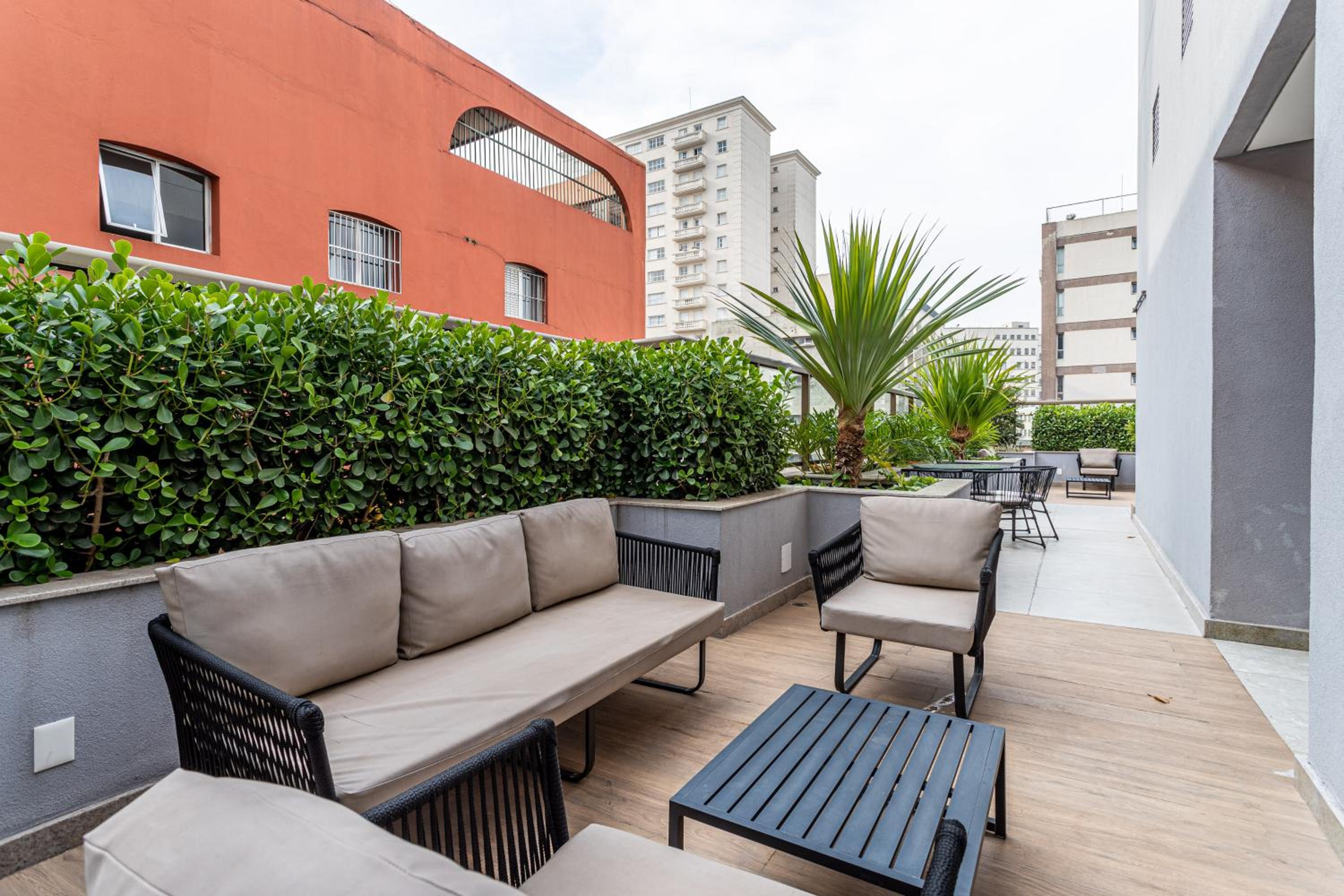 Terraço Oscar Freire by Viva - Prédio novo ao lado do Hospital das Clínicas e do metrô