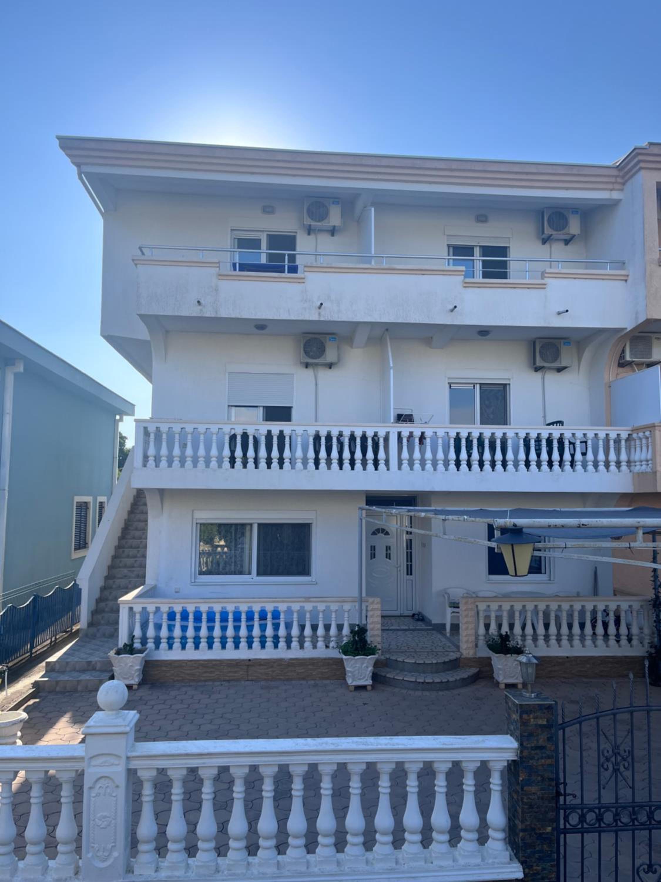 Saraj appartments