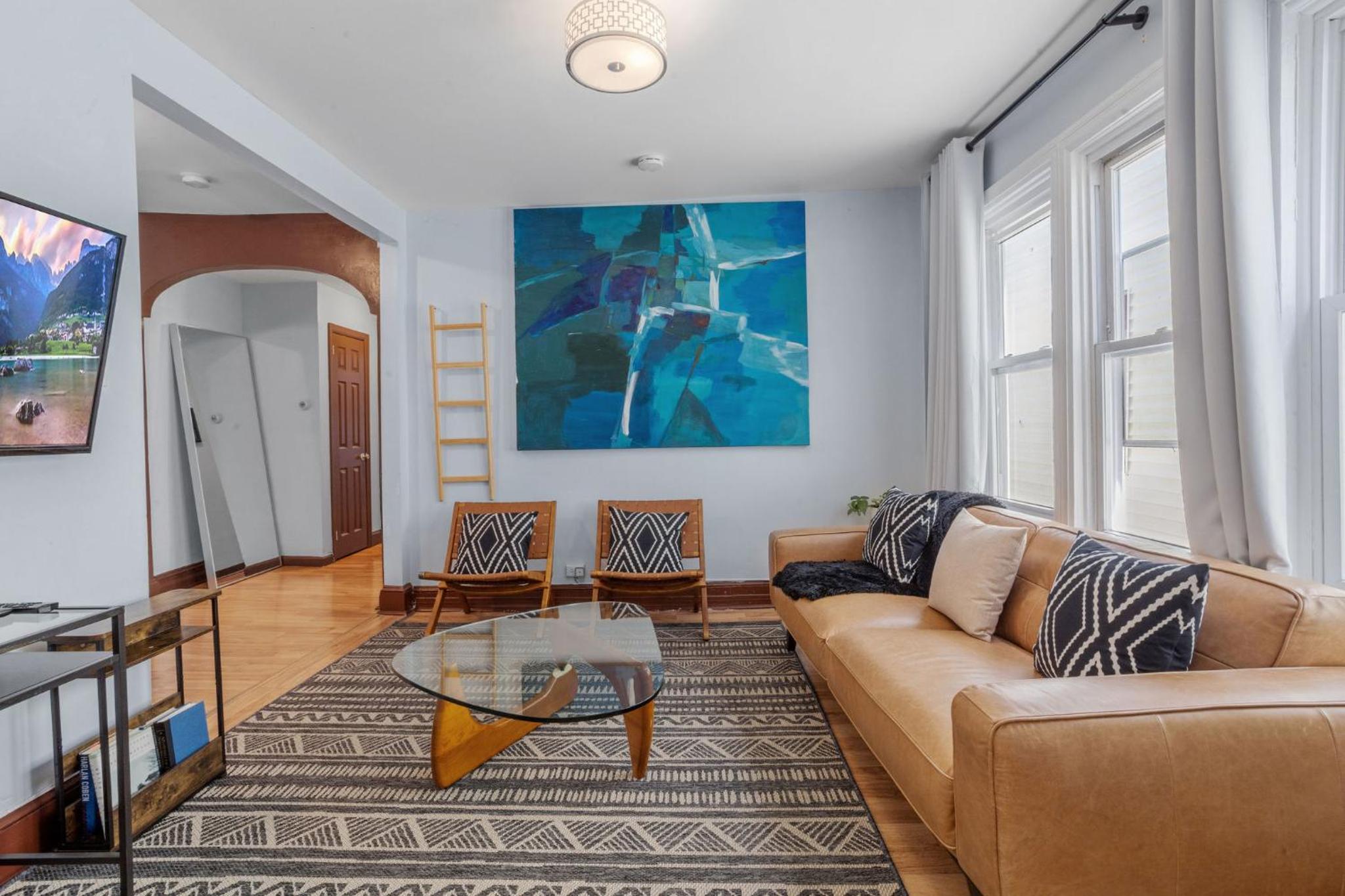 9 Bedroom, 14 Beds House Great for Big Groups Near Boardwalk, Tropicana view 2