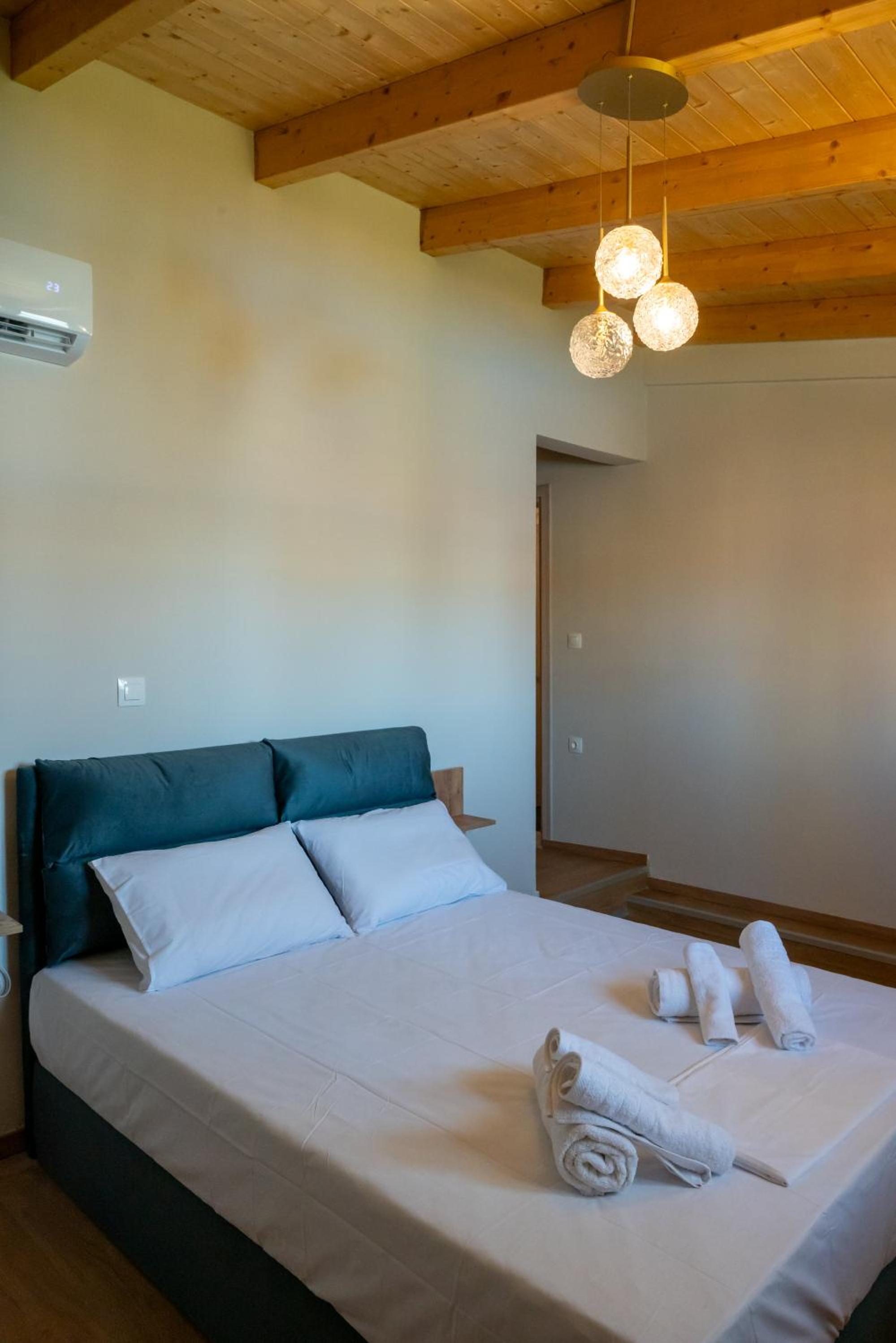 Paradise Apartments Artemida