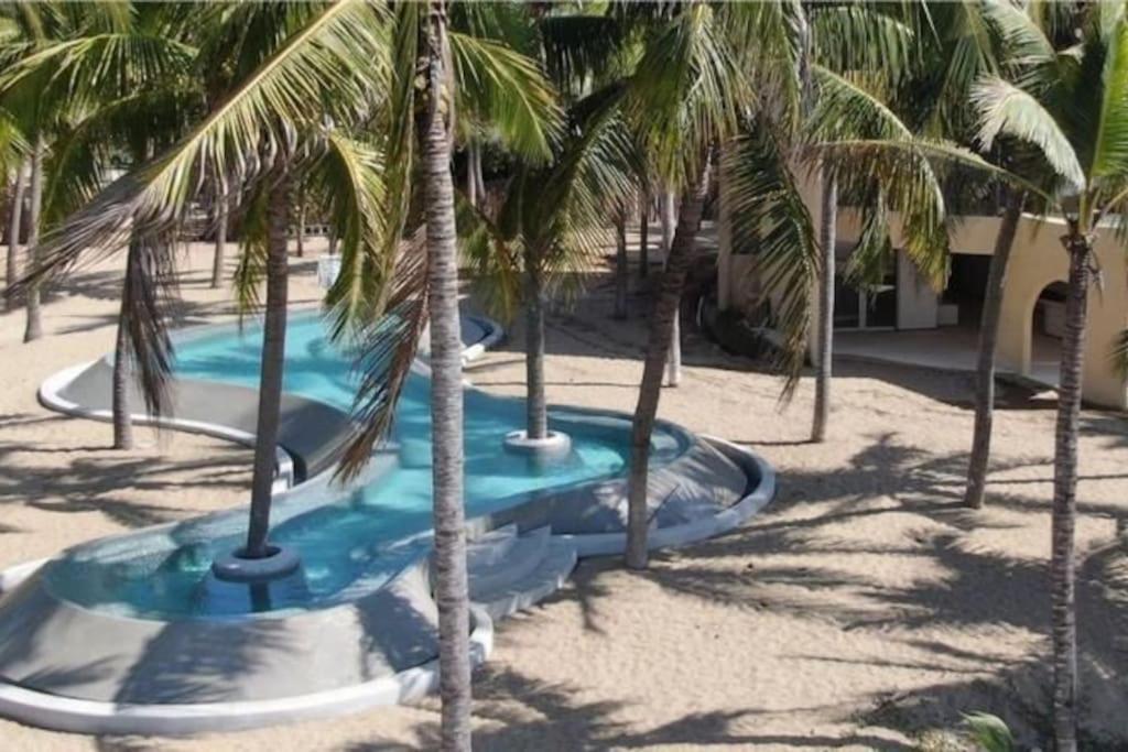 Hermosa villa a pie de playa view 3