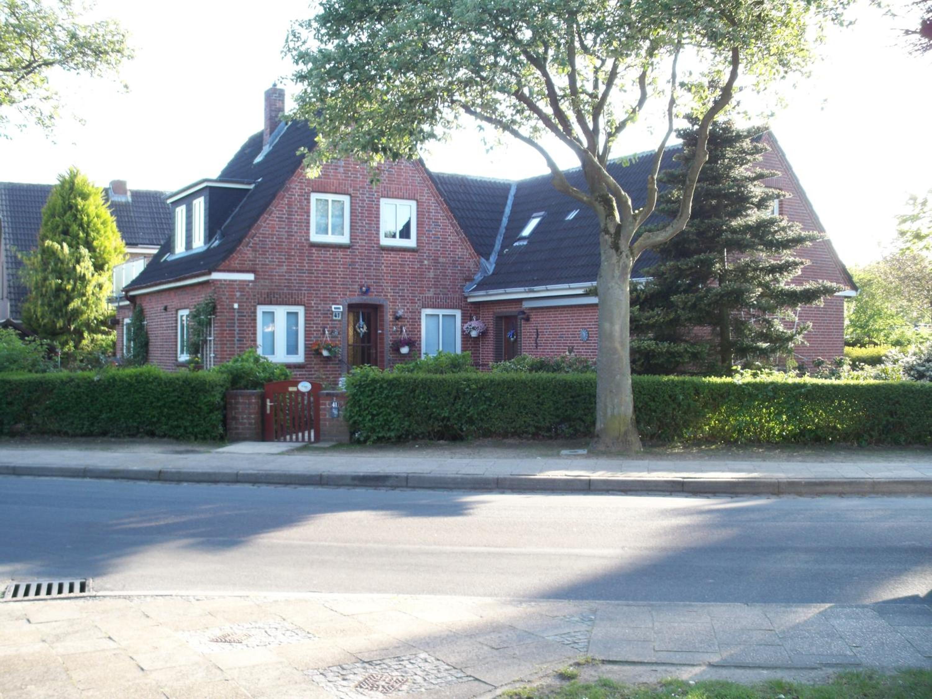 Brossolat OG, Rebbelstieg