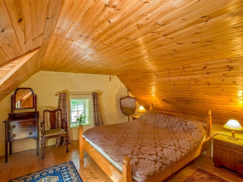 Alderlane cottage