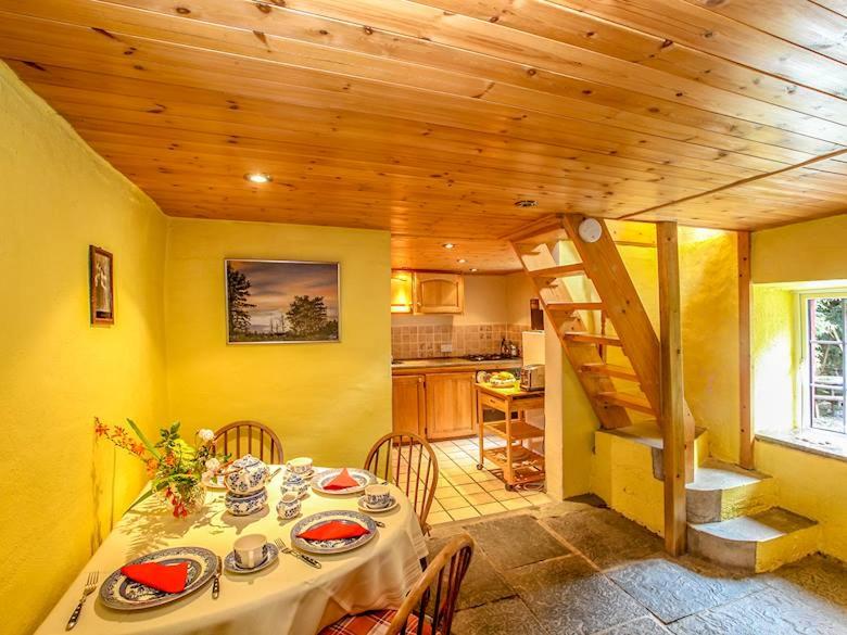 Alderlane cottage