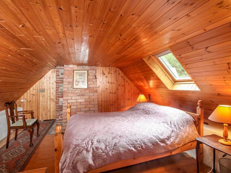 Alderlane cottage