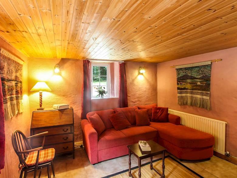 Alderlane cottage