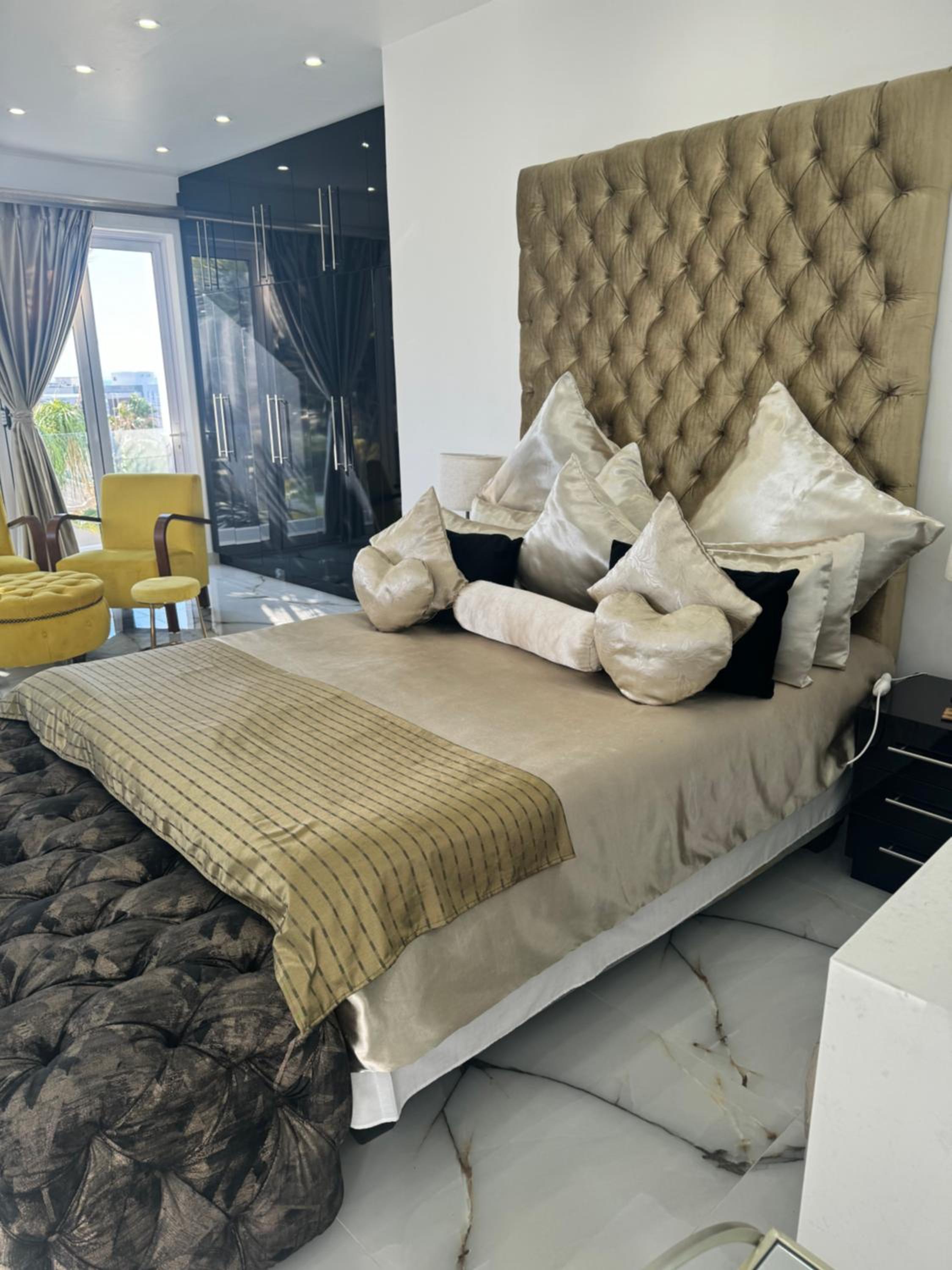 Golden Suite Apartment Summerstrand view 3